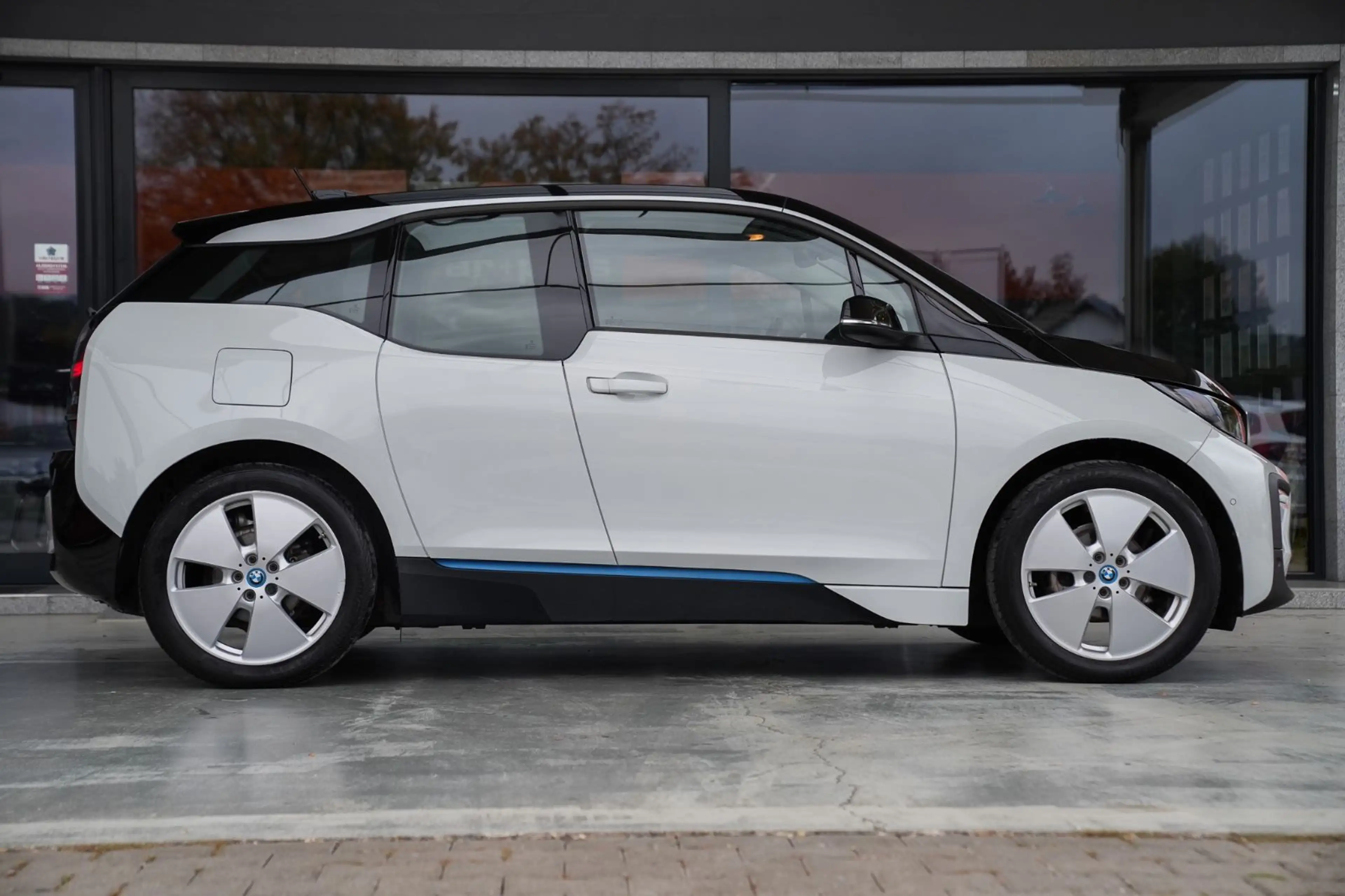 BMW i3 *1.Hand/SHZ/Klimaaut./Temp.* — photo 5