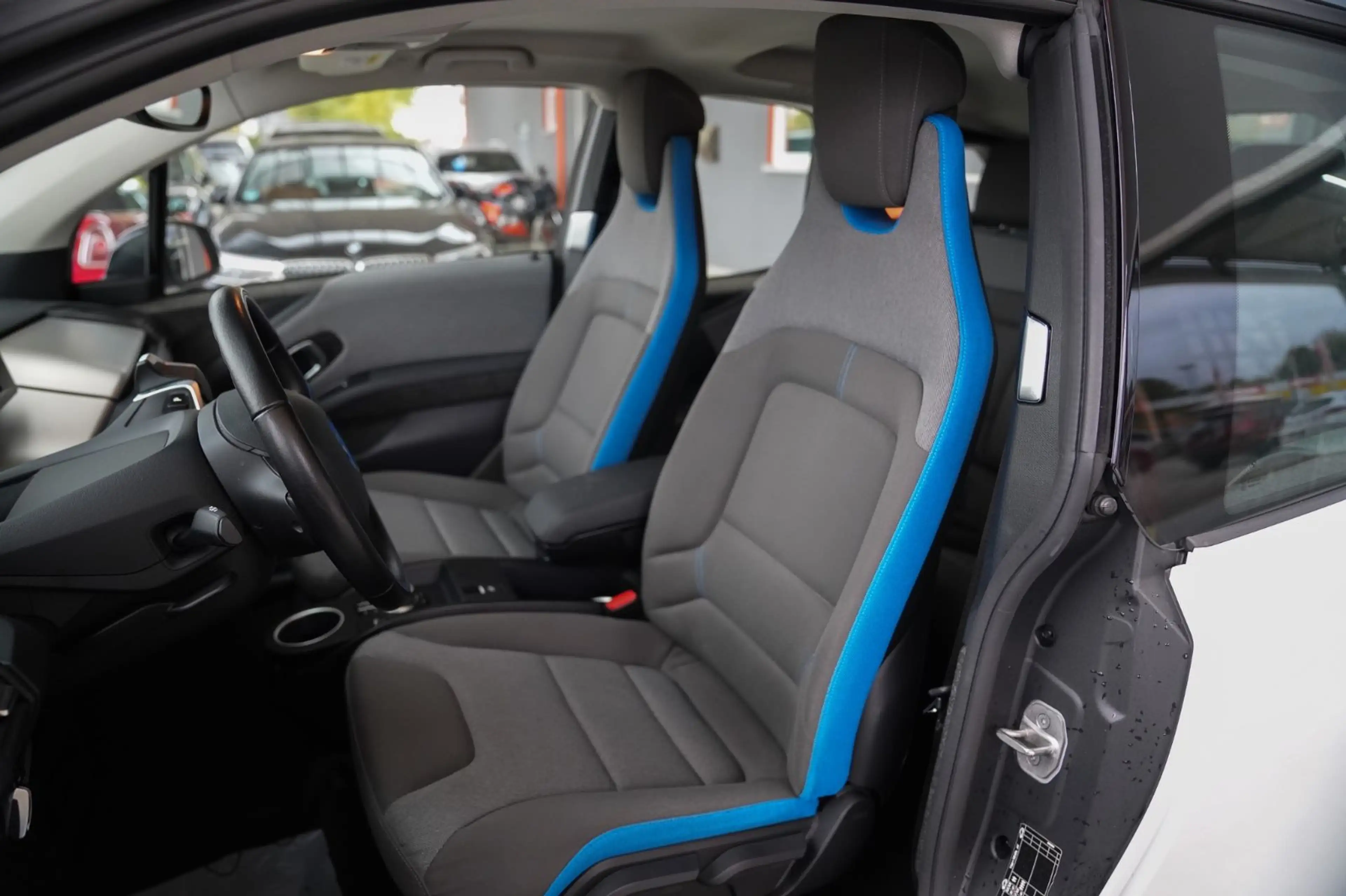 BMW i3 *1.Hand/SHZ/Klimaaut./Temp.* — photo 15