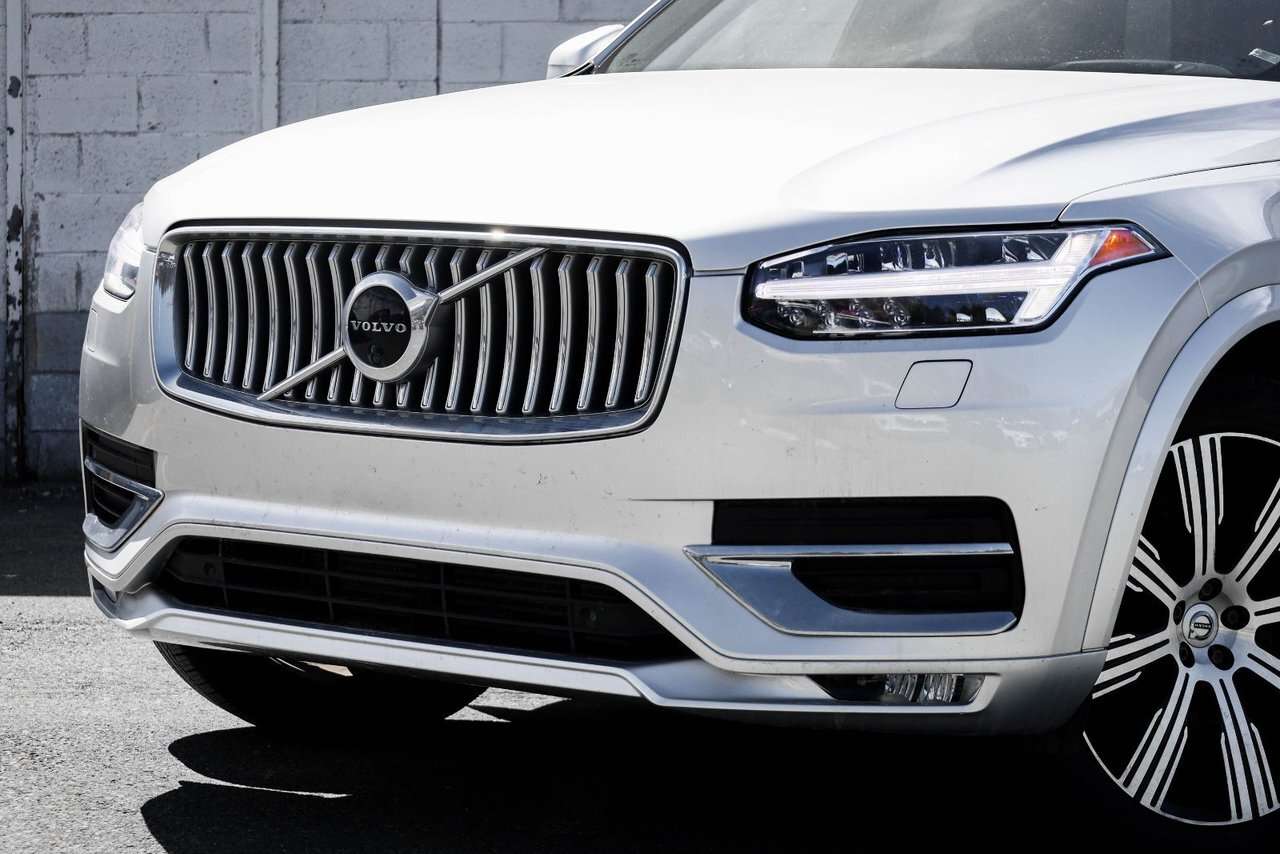 2022 Volvo XC90 Inscription alt 4