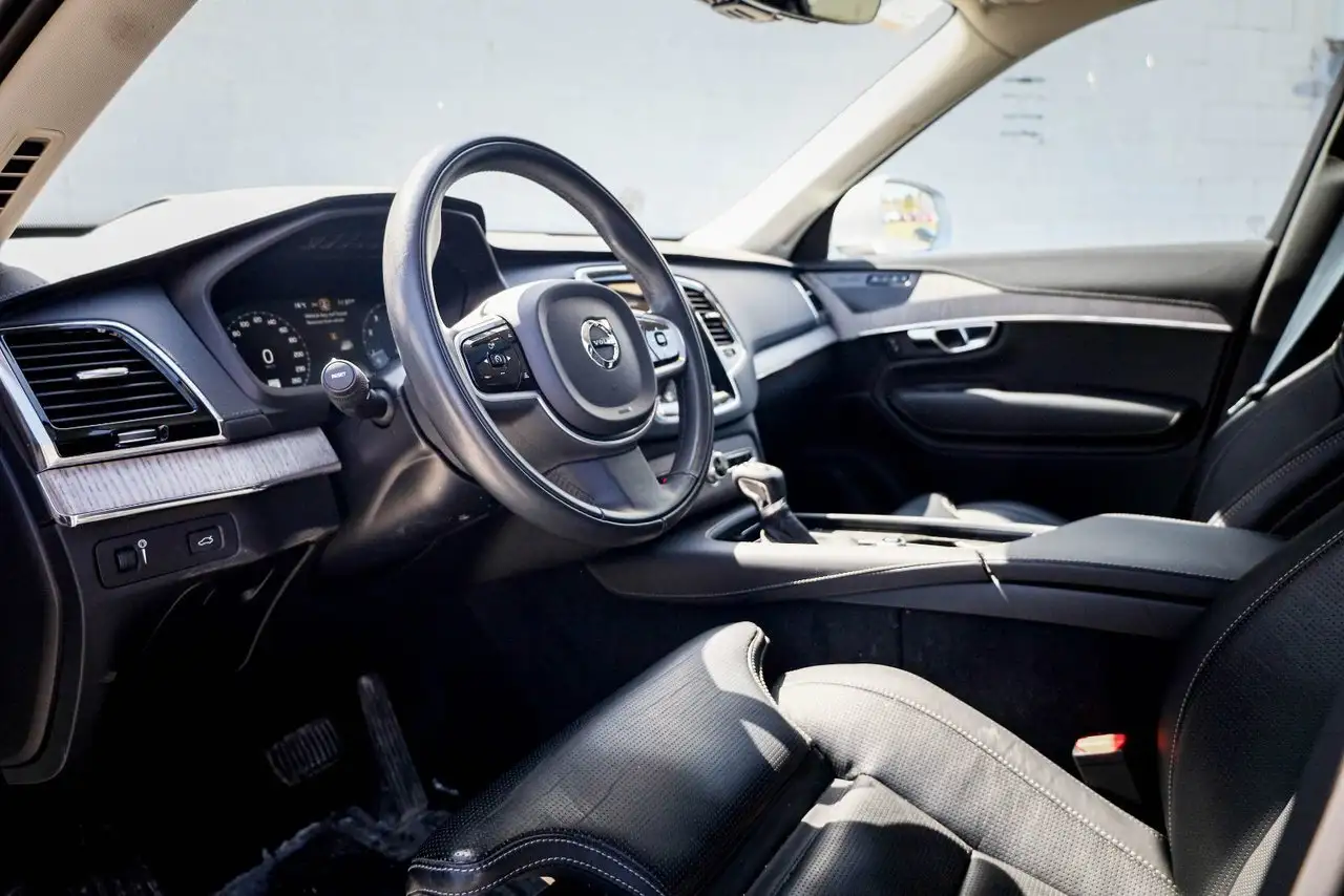 Volvo XC90 снимка Volvo XC90