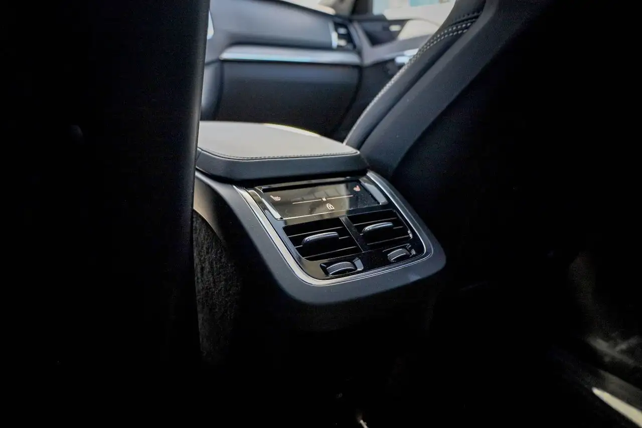 Volvo XC90 снимка Volvo XC90