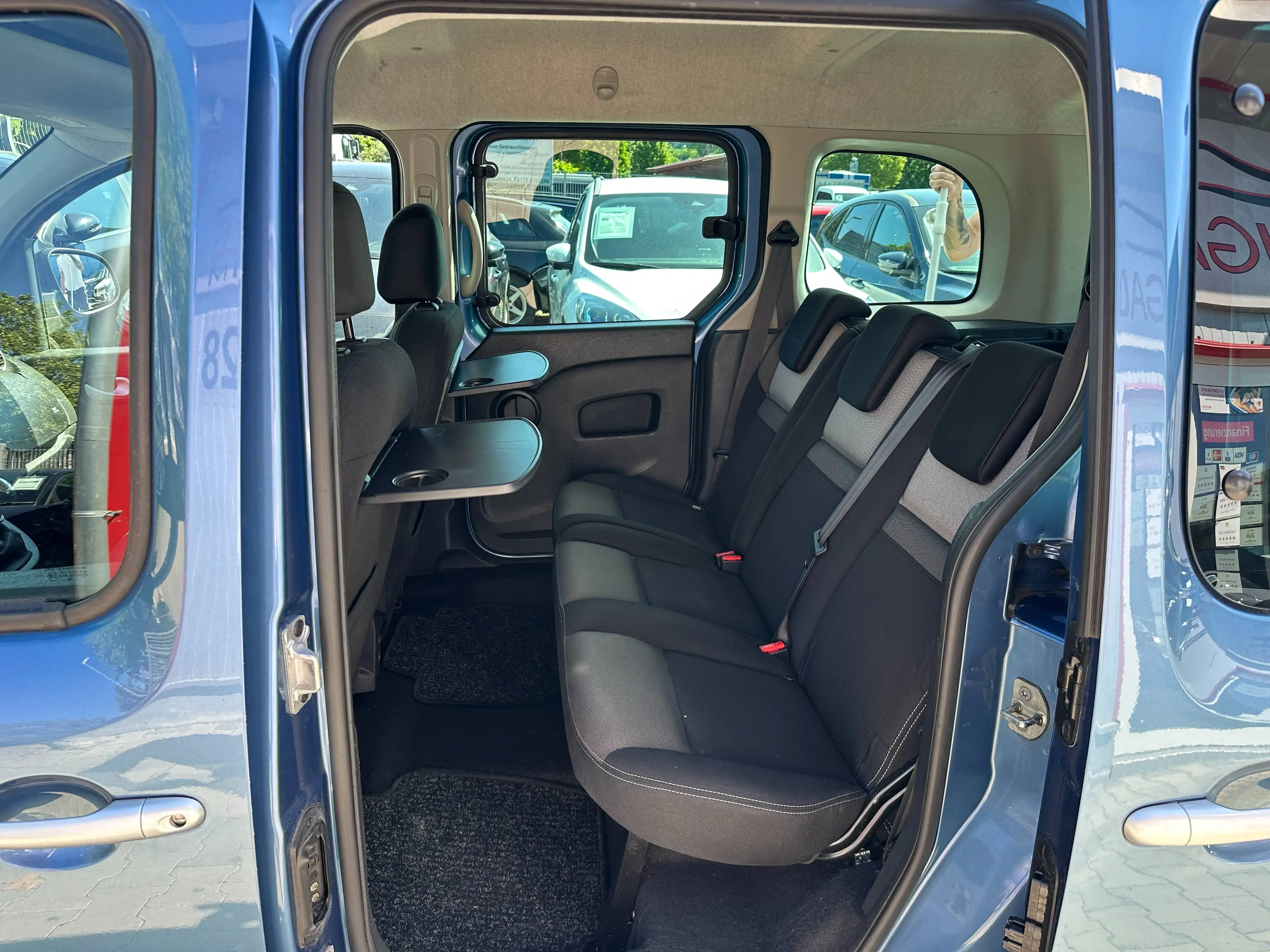 Renault Kangoo Blue dCi*2xSchiebetür*Alu*Klima*Parkpilot*Tempo — photo 14