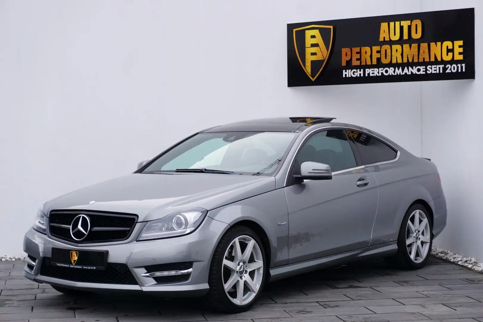 Mercedes-Benz C 350 BE Coupé Aut.3xAMG-Line~PANO~Xenon~AHK~BRD Grau - 1