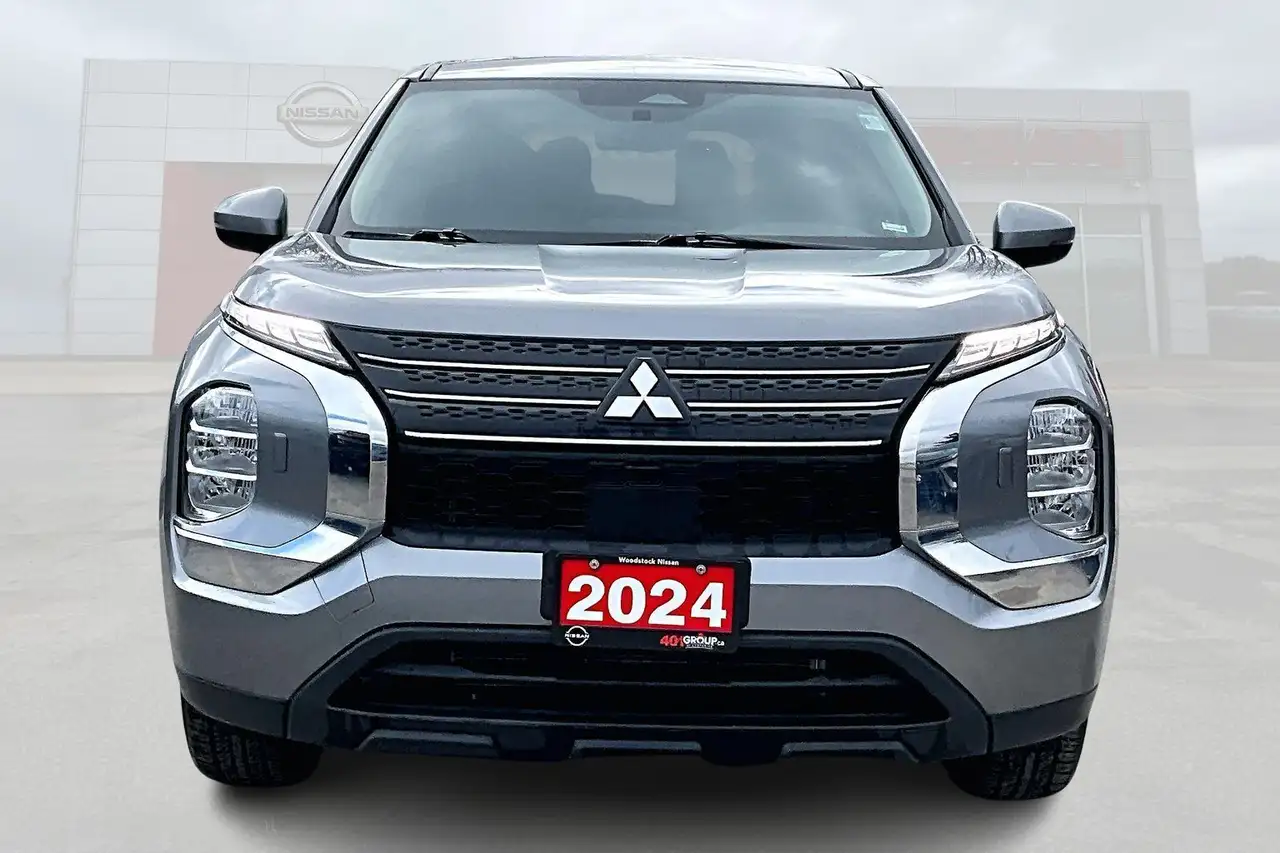 Mitsubishi Outlander снимка Mitsubishi Outlander