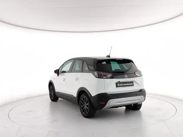 Opel Crossland X view 3