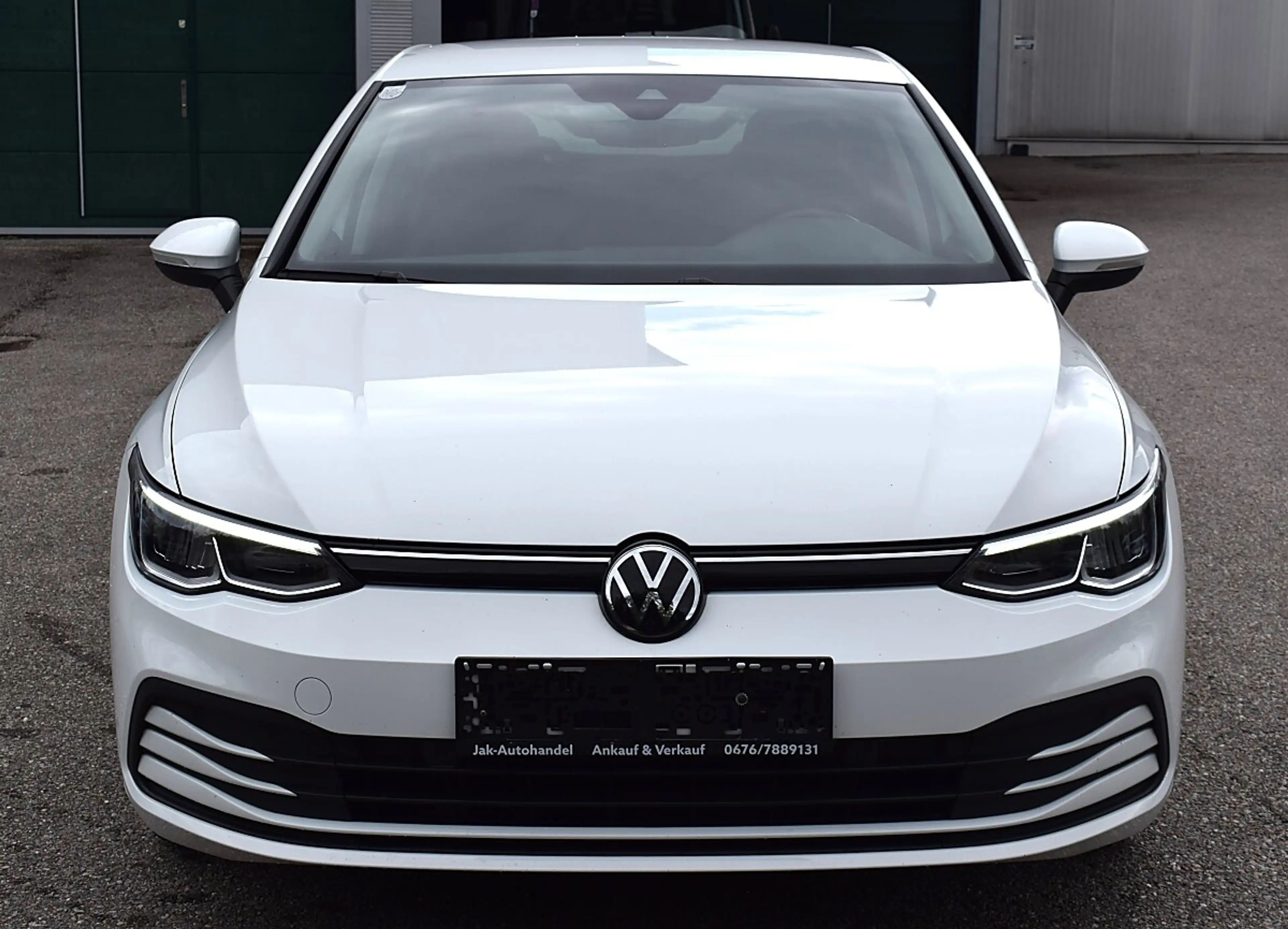 Volkswagen Golf 2,0 TDI Life DSG — photo 2