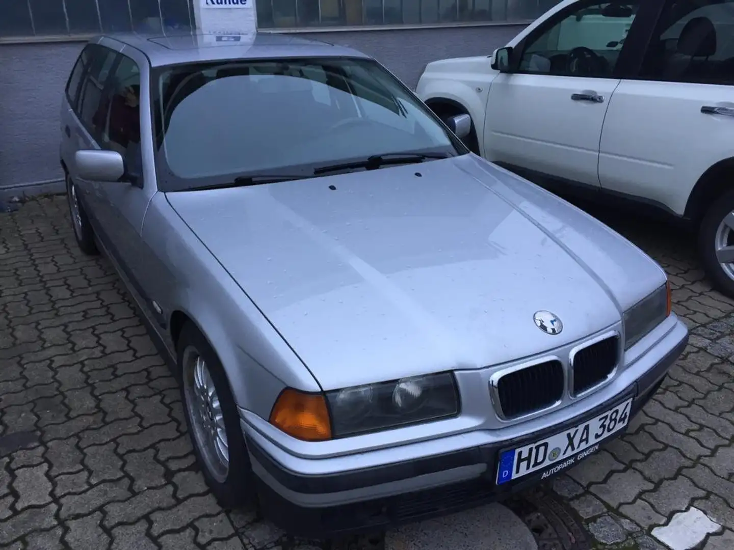 BMW 318 3er 318i touring srebrna - 1