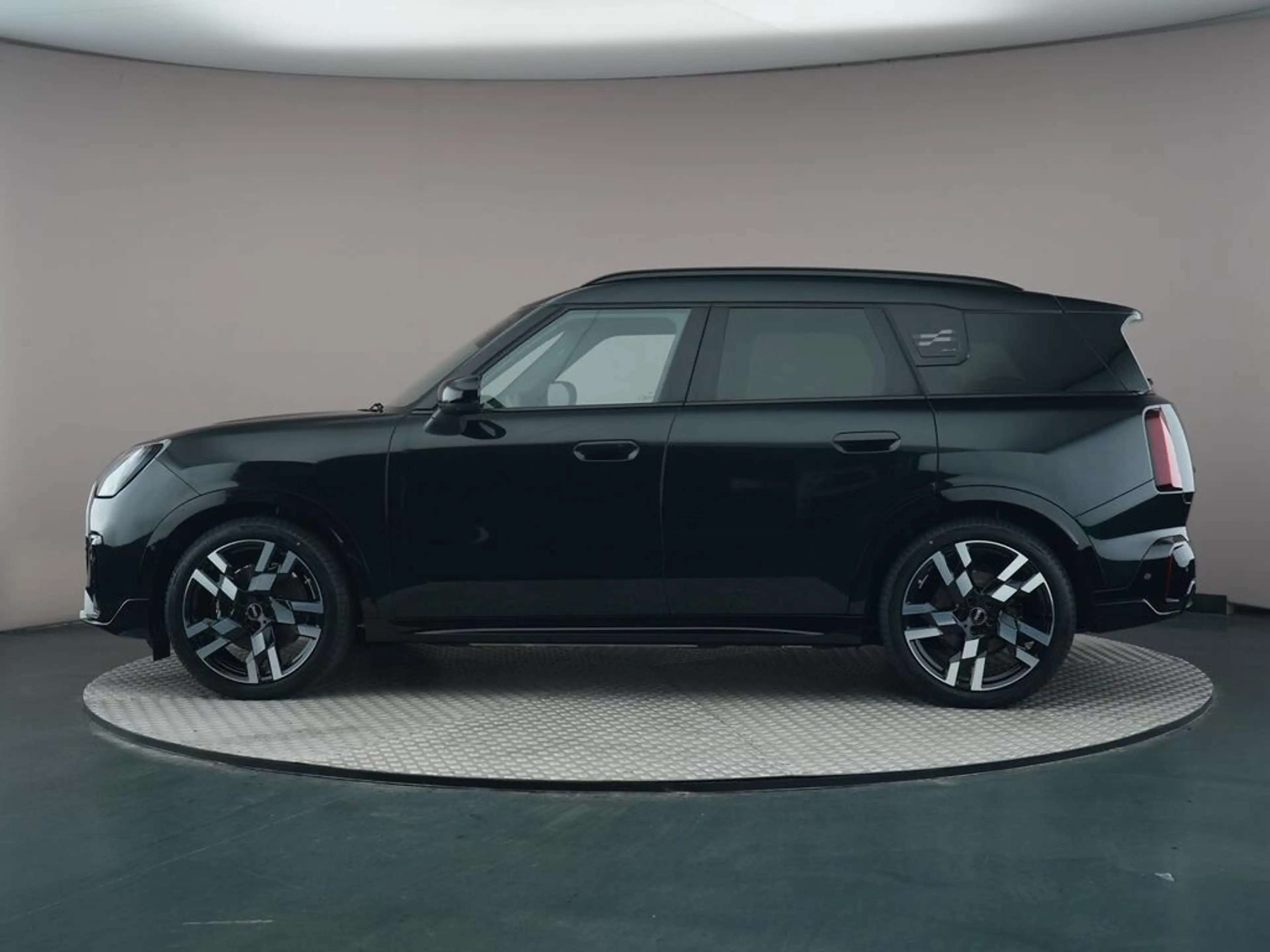 MINI John Cooper Works Countryman SE ALL4 XL 66.5 kWh — photo 7