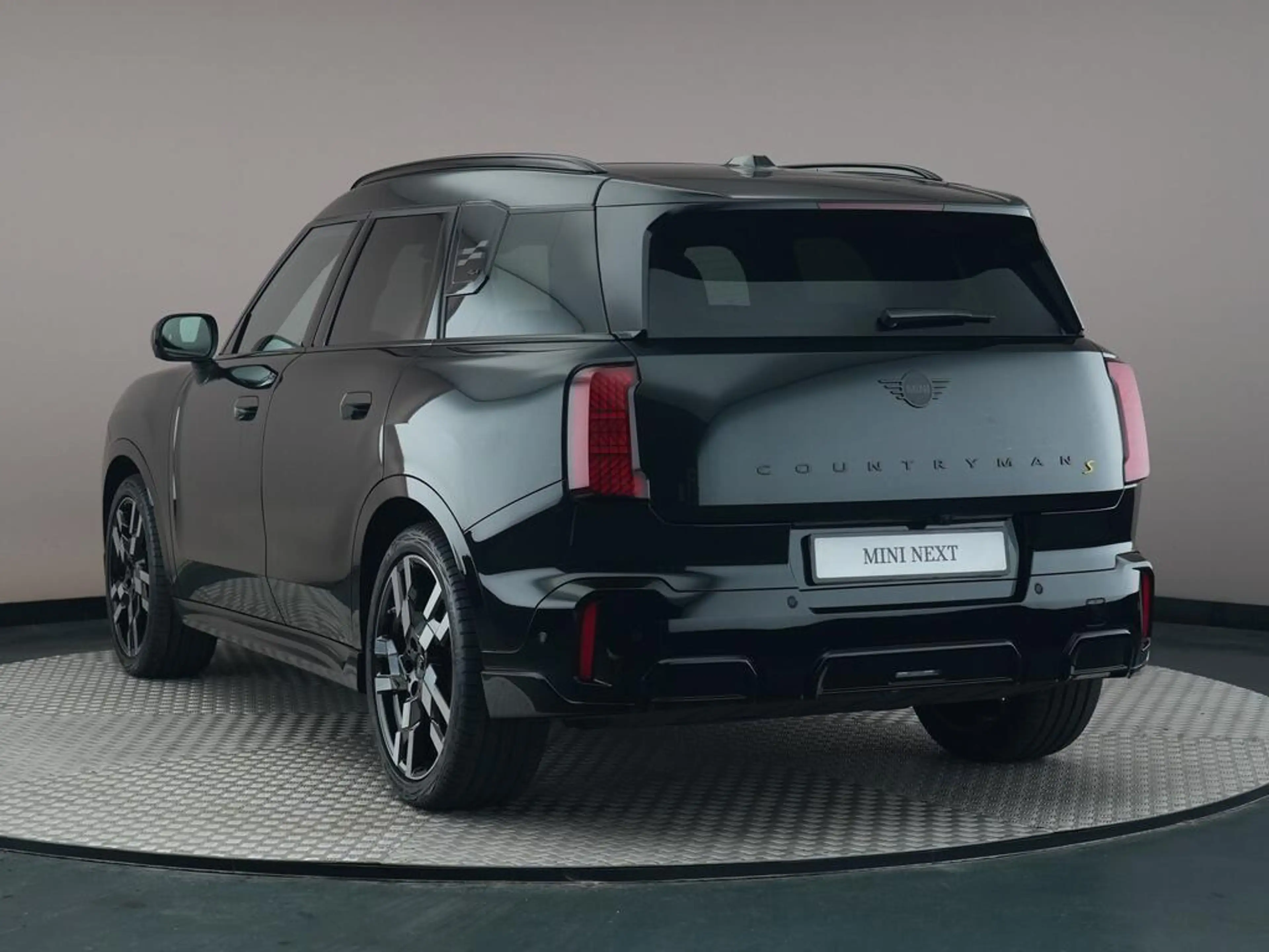 MINI John Cooper Works Countryman SE ALL4 XL 66.5 kWh — photo 11