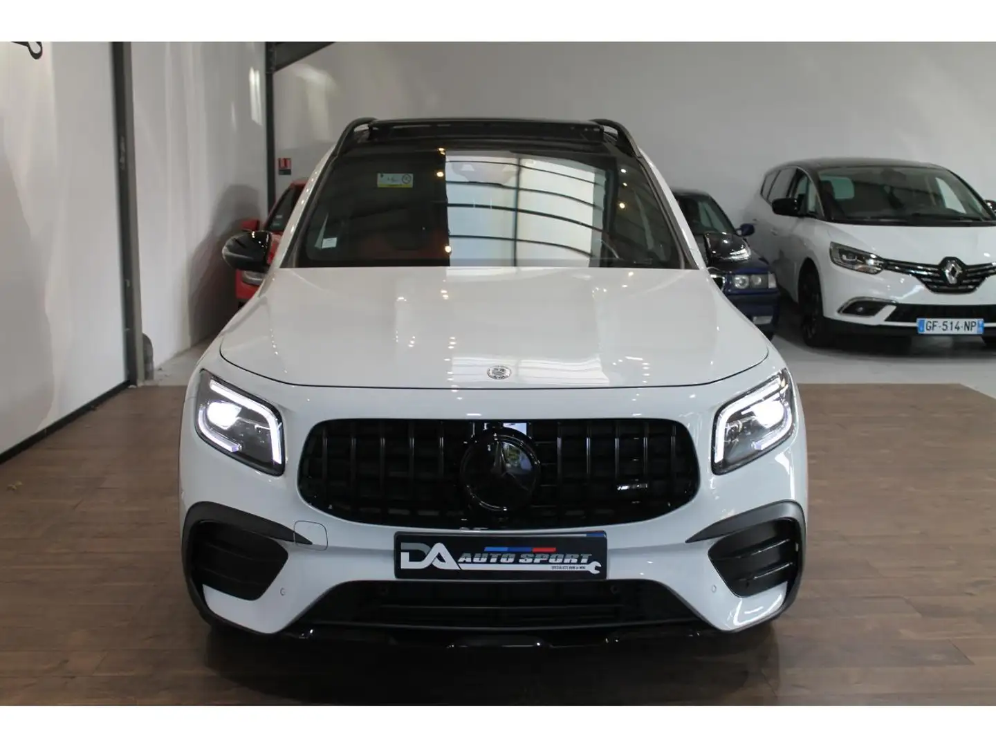 Mercedes-Benz G GLB 200 d - BV 8G-DCT  SUV - BM X247 AMG Line bijela - 2