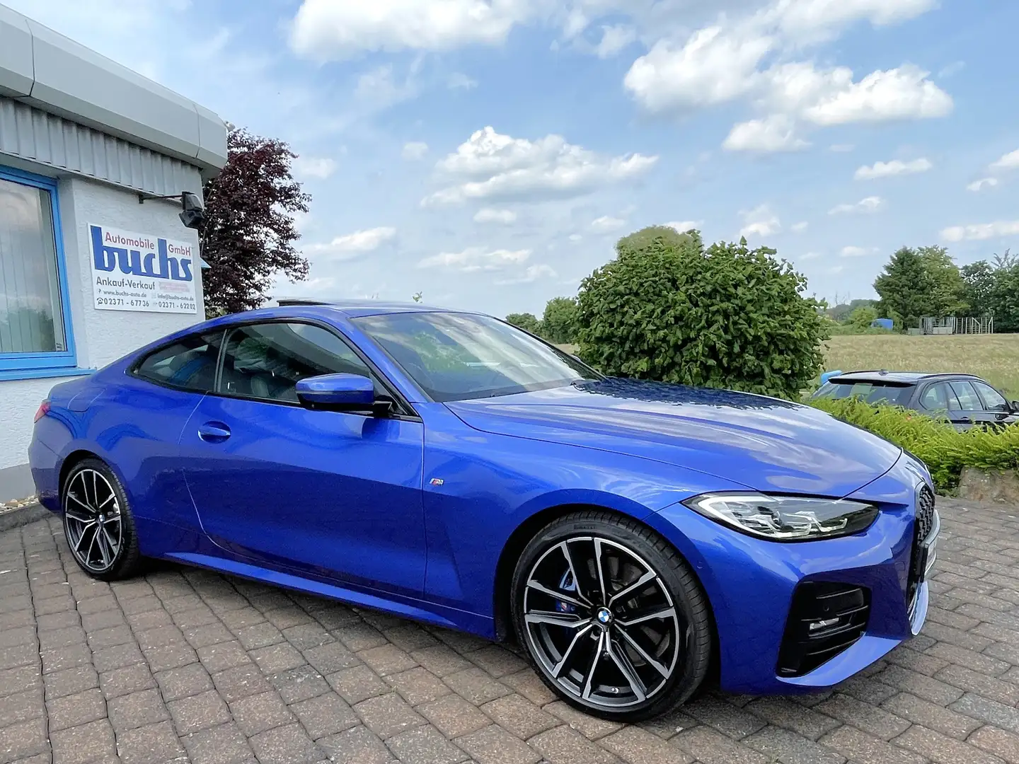BMW 420 d xDrive Coupe M Sport AHK DAB Glasdach HUD Bleu - 1