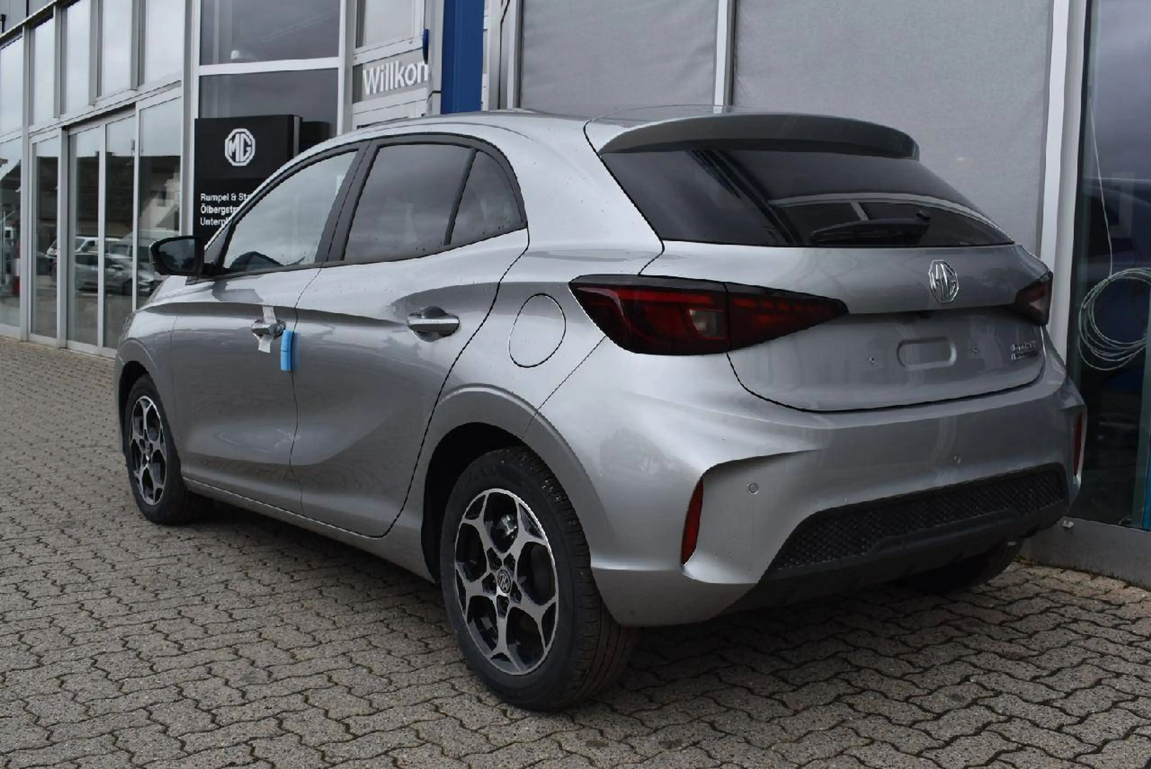 MG MG3 1.5 Hybrid+ 143kW Luxury — photo 4