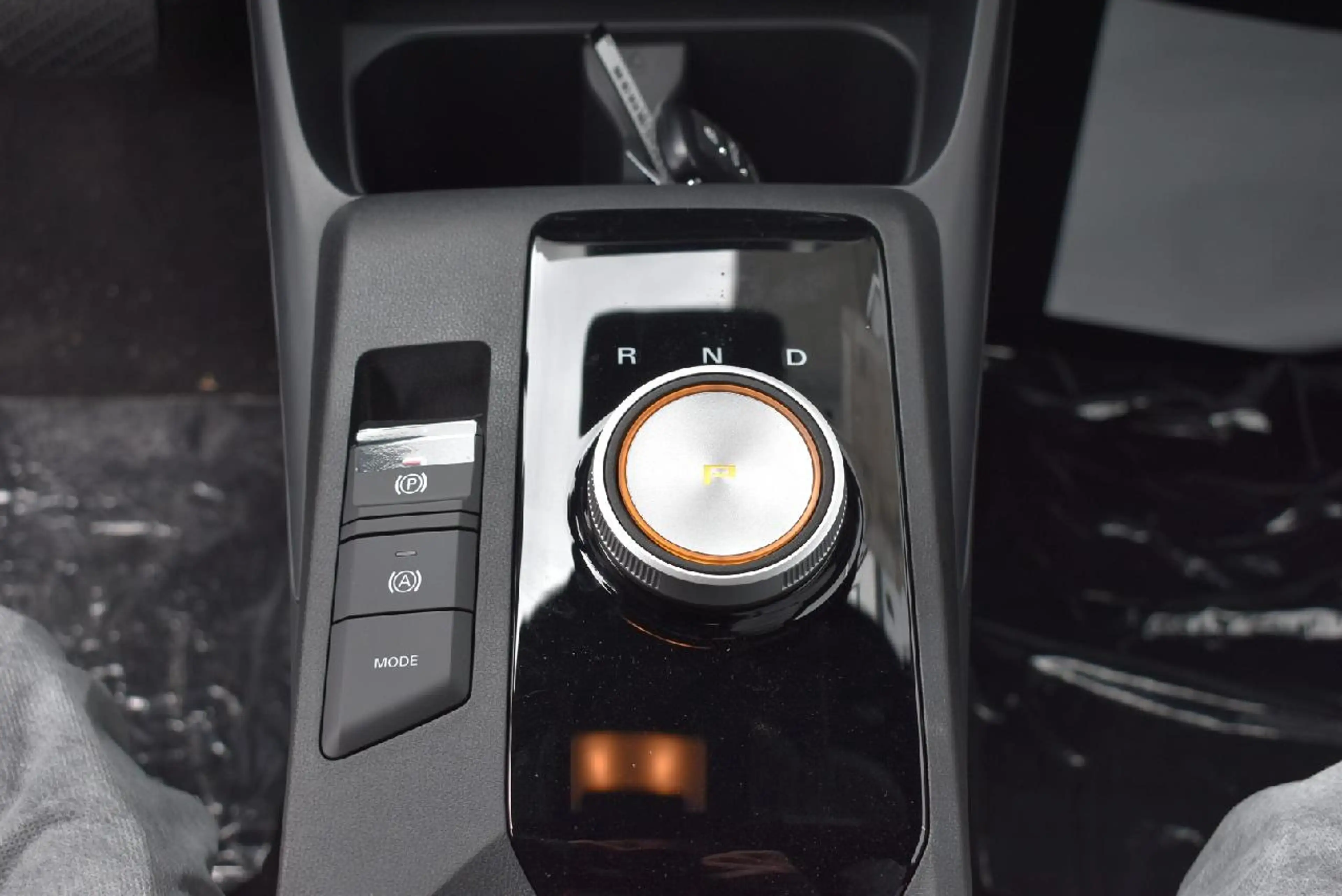 MG MG3 1.5 Hybrid+ 143kW Luxury — photo 14