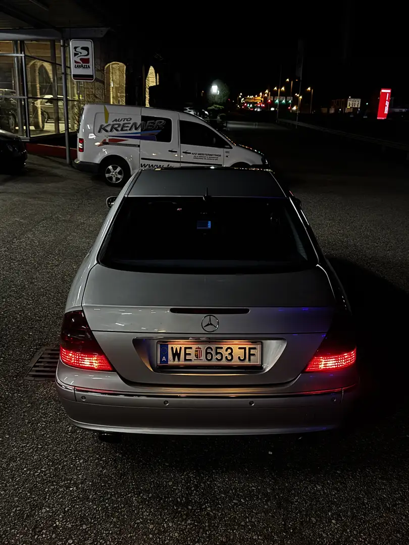 Mercedes-Benz E 270 Silber - 2