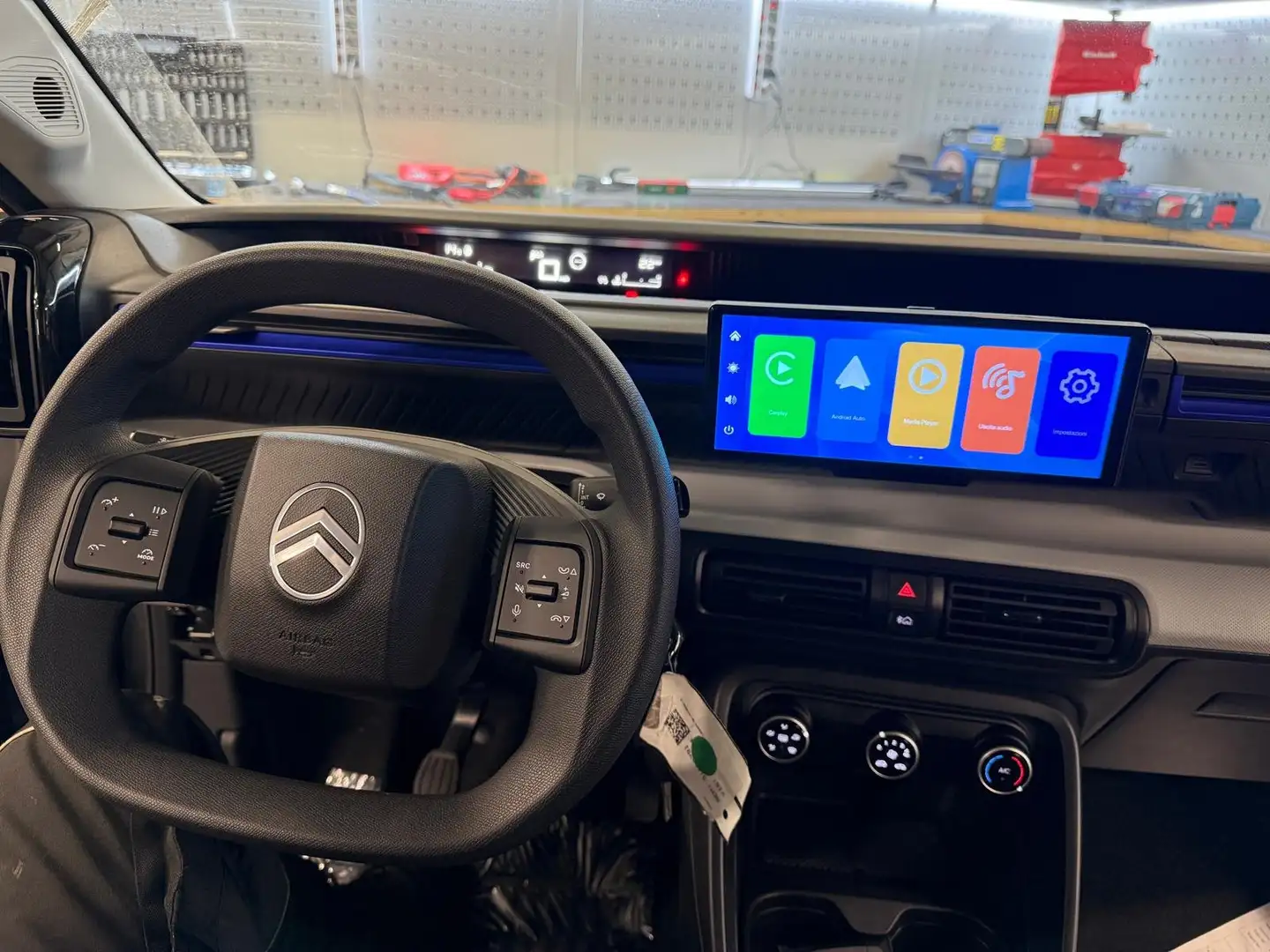Citroen C3 1.2  100cv  YOU Con Touch Tablet 10" a Colori Nero - 2