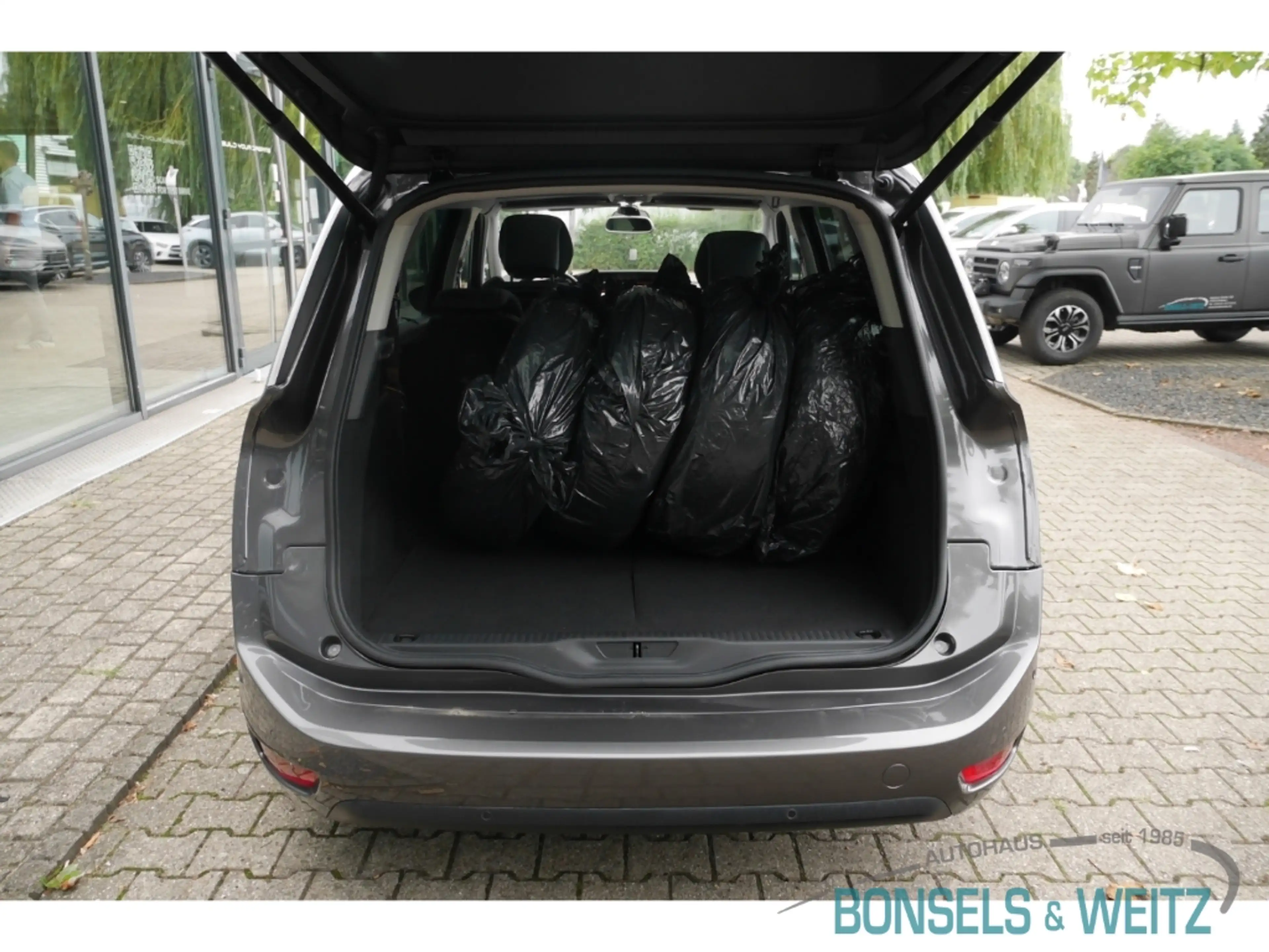 Citroen Grand C4 SpaceTourer Shine Pack HDI 130 Panorama 7 Sitzer Leder 360 Kam — photo 8
