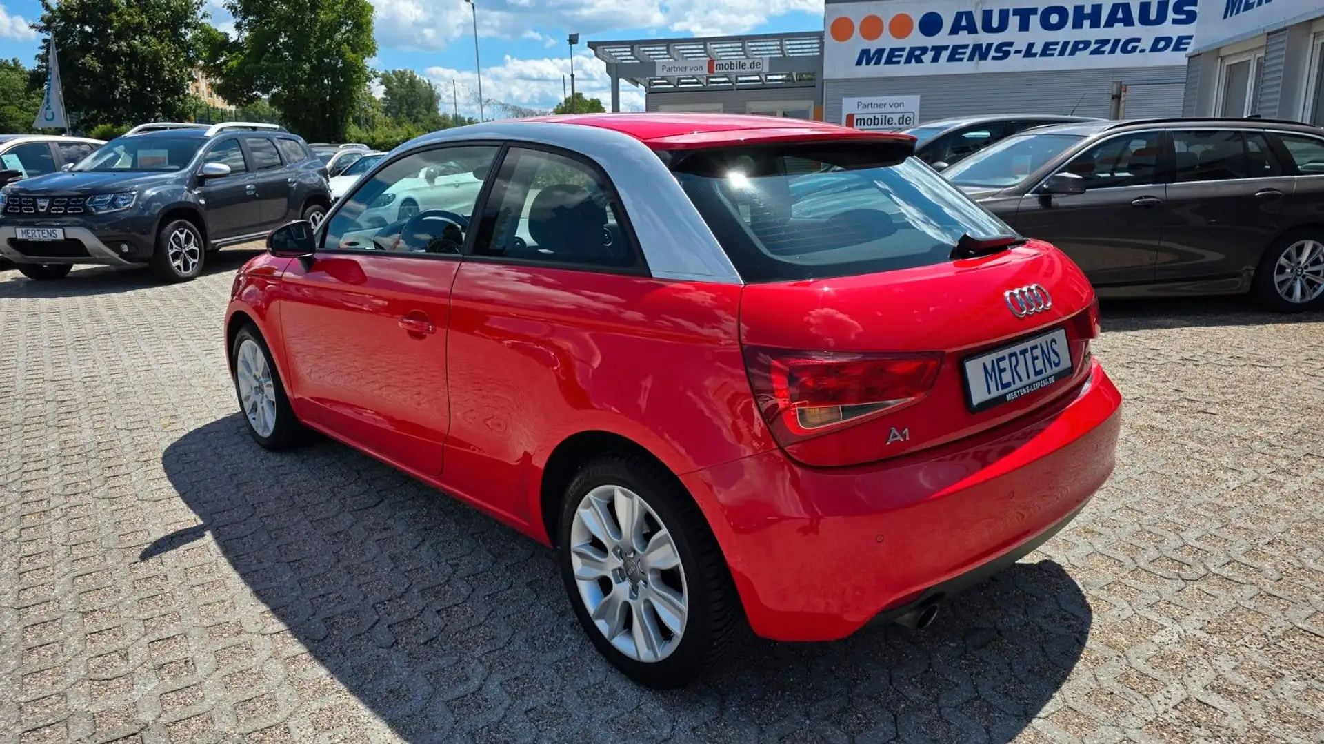Audi A1 Ambition Keyless Klima SHZ PDC BT Tel Rot - 2