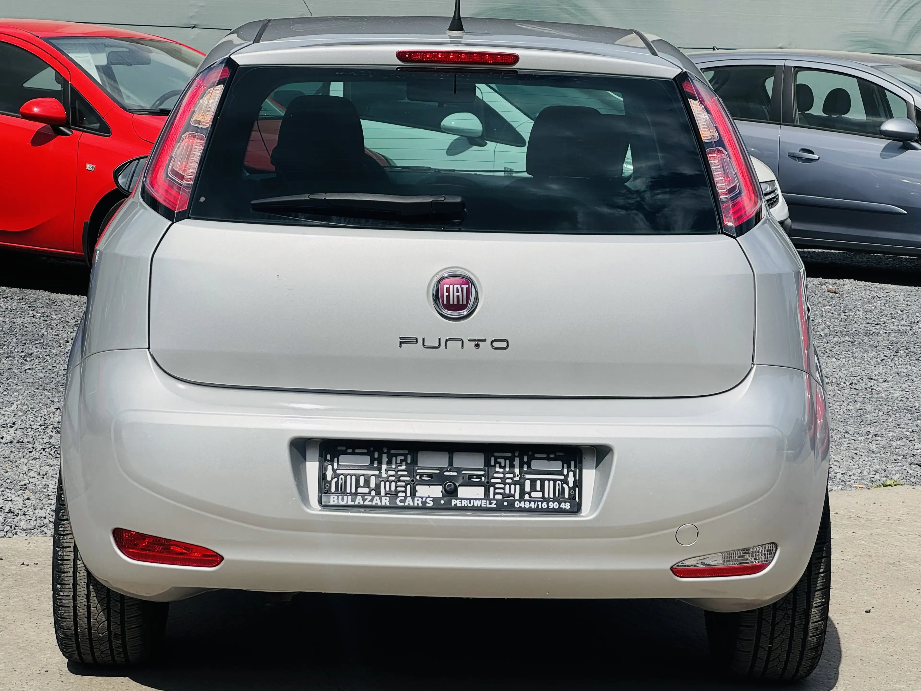 Fiat Punto 1.2i Lounge*CLIM*NAVI*CAR PLAY*EURO6B*GARANTIE — photo 5