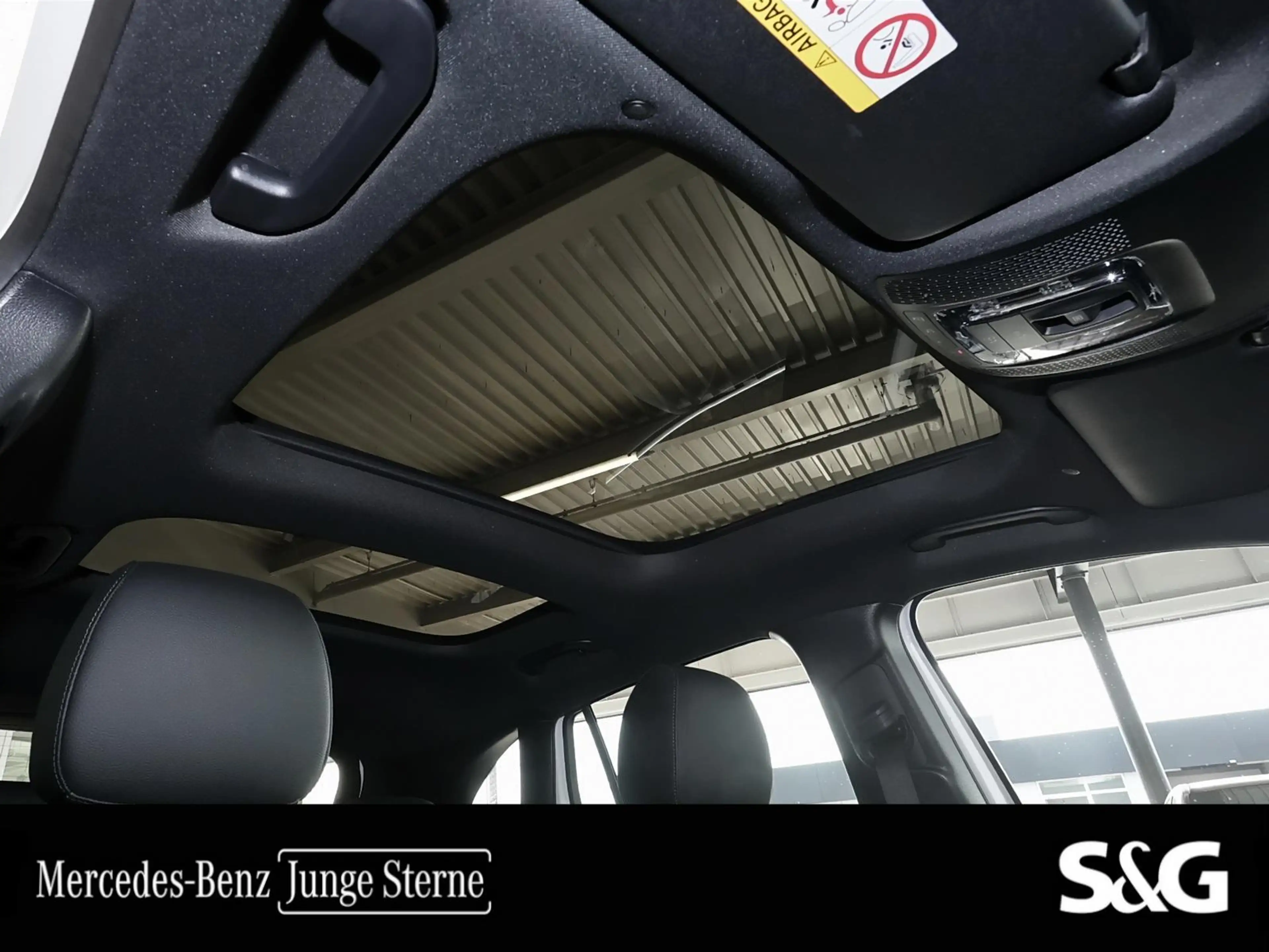 Mercedes-Benz GLA 200 d 4M Progressive Pano+MBUX+LED — photo 8
