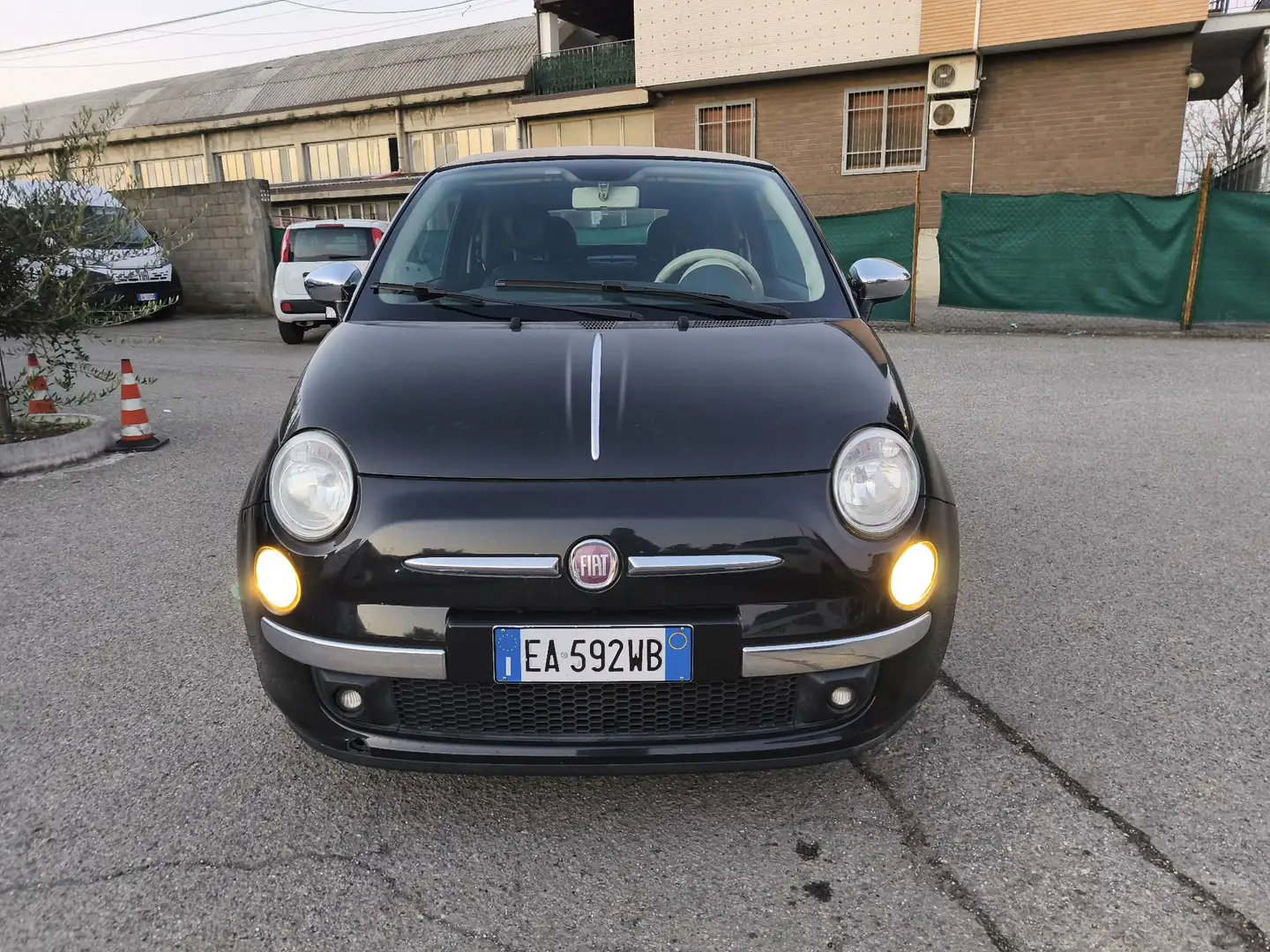 Fiat 500C 500C III 1.2 Lounge 69cv Schwarz - 1