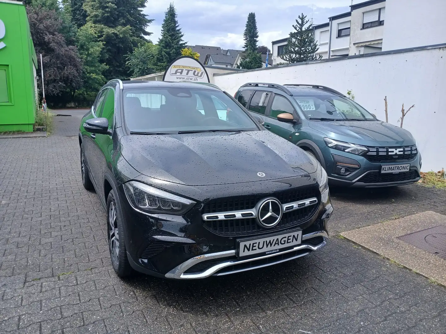 Mercedes-Benz GLA 200 GLA 200 Automatik, Navi, Kamera, el. Heckklappe Fekete - 1