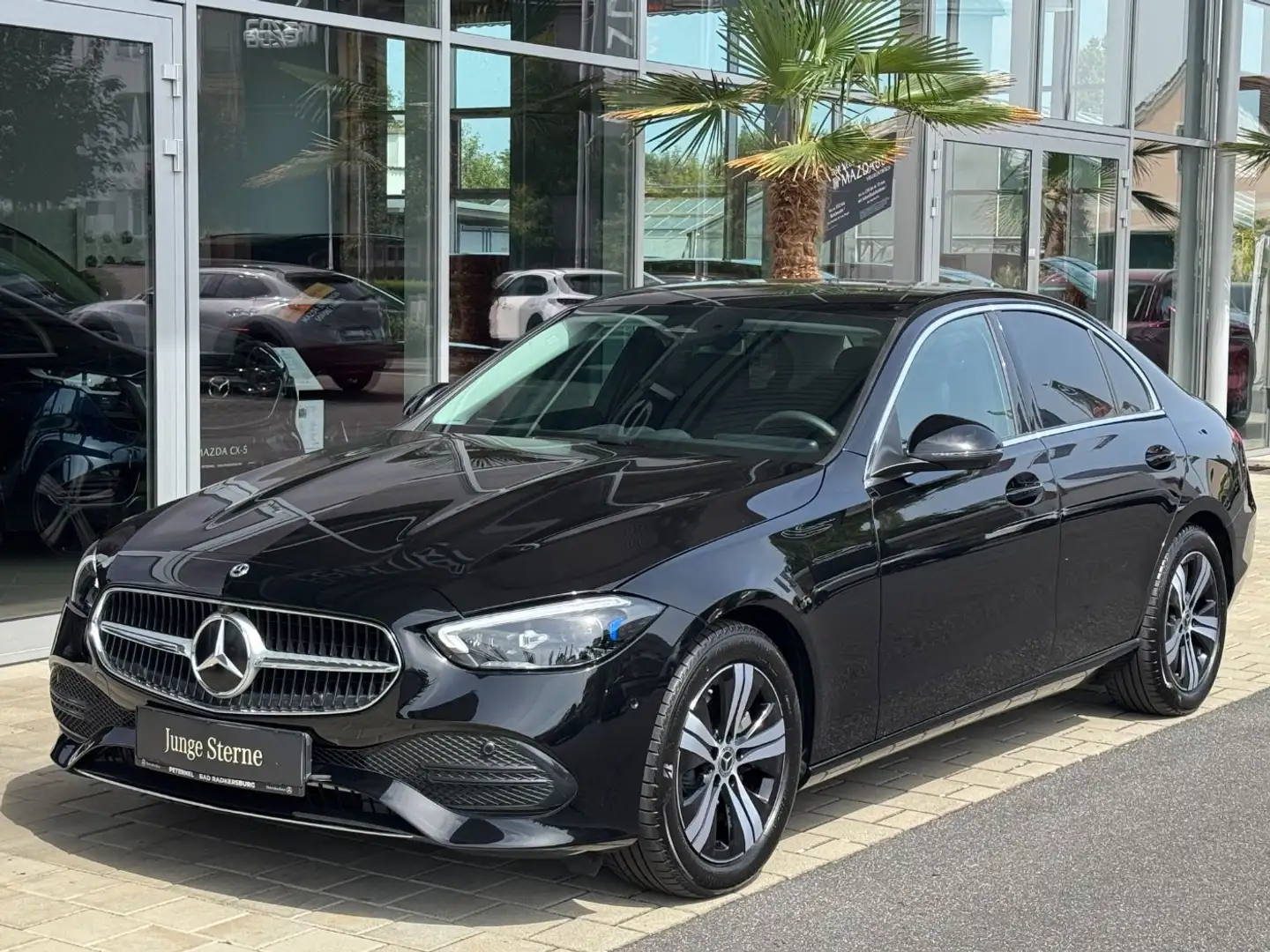 Mercedes-Benz C 180 Avantgarde Schwarz - 2