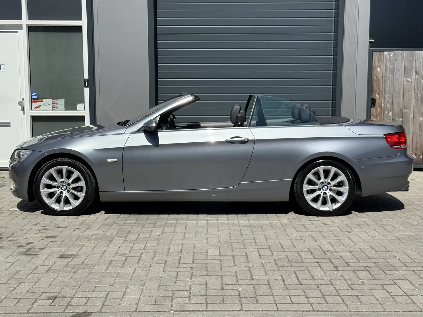 BMW 320 320i Cabrio Xenon Memory Leder Navi Cruise Stoelvw - 2