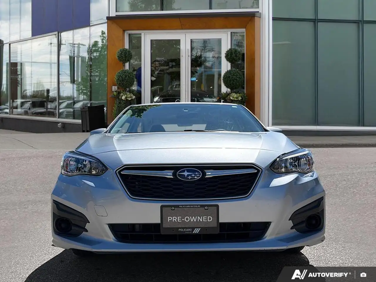 Subaru Impreza photo Subaru Impreza