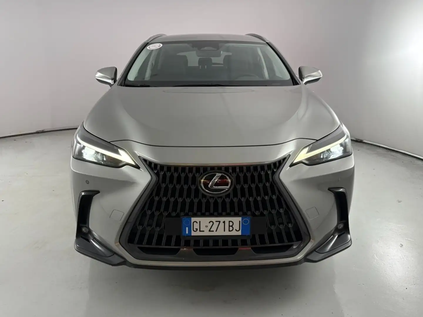 Lexus NX 350h 350 2.5 Hybrid Premium - 2