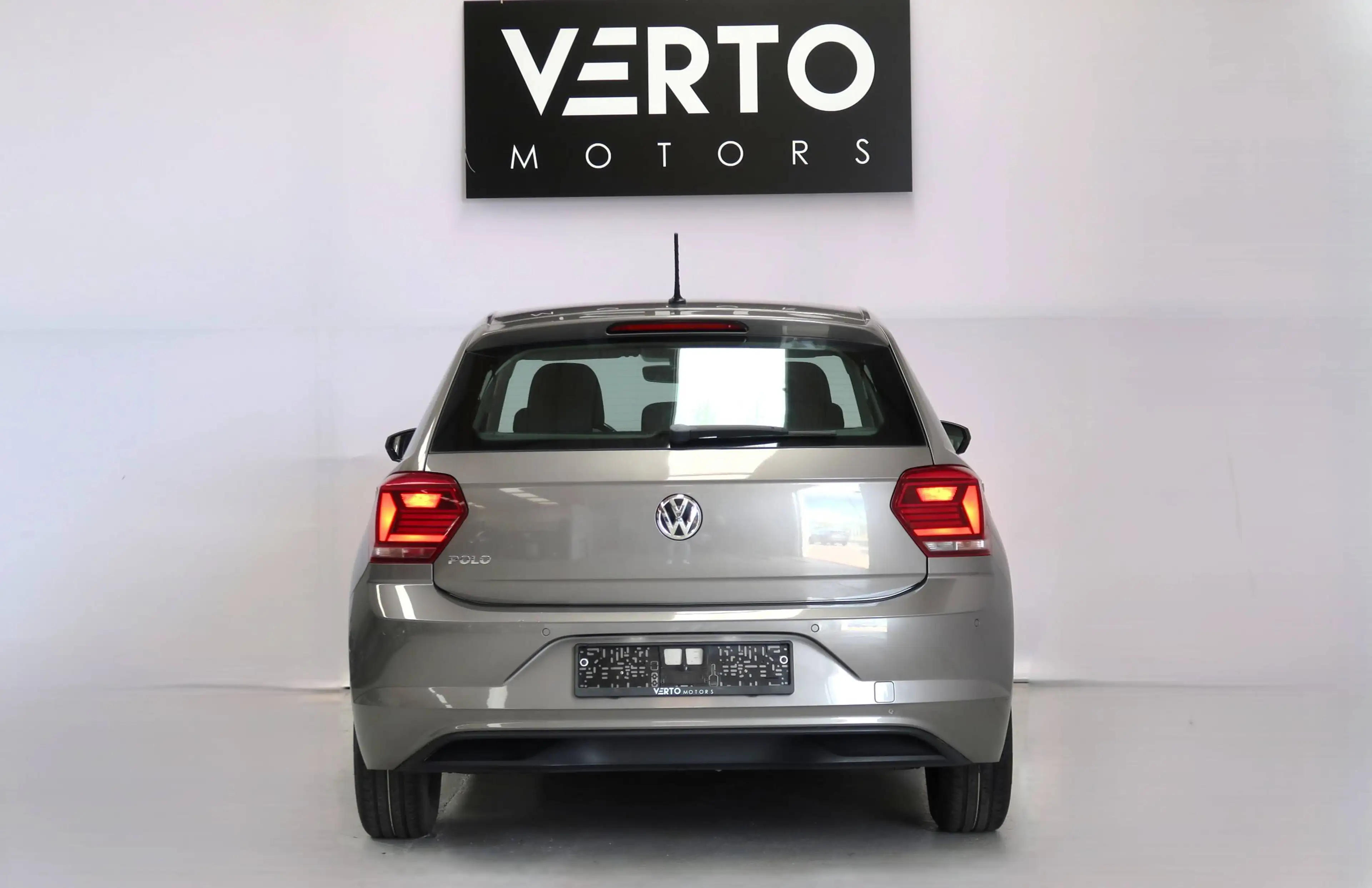 Volkswagen Polo Polo 1.0i Trendline — photo 13