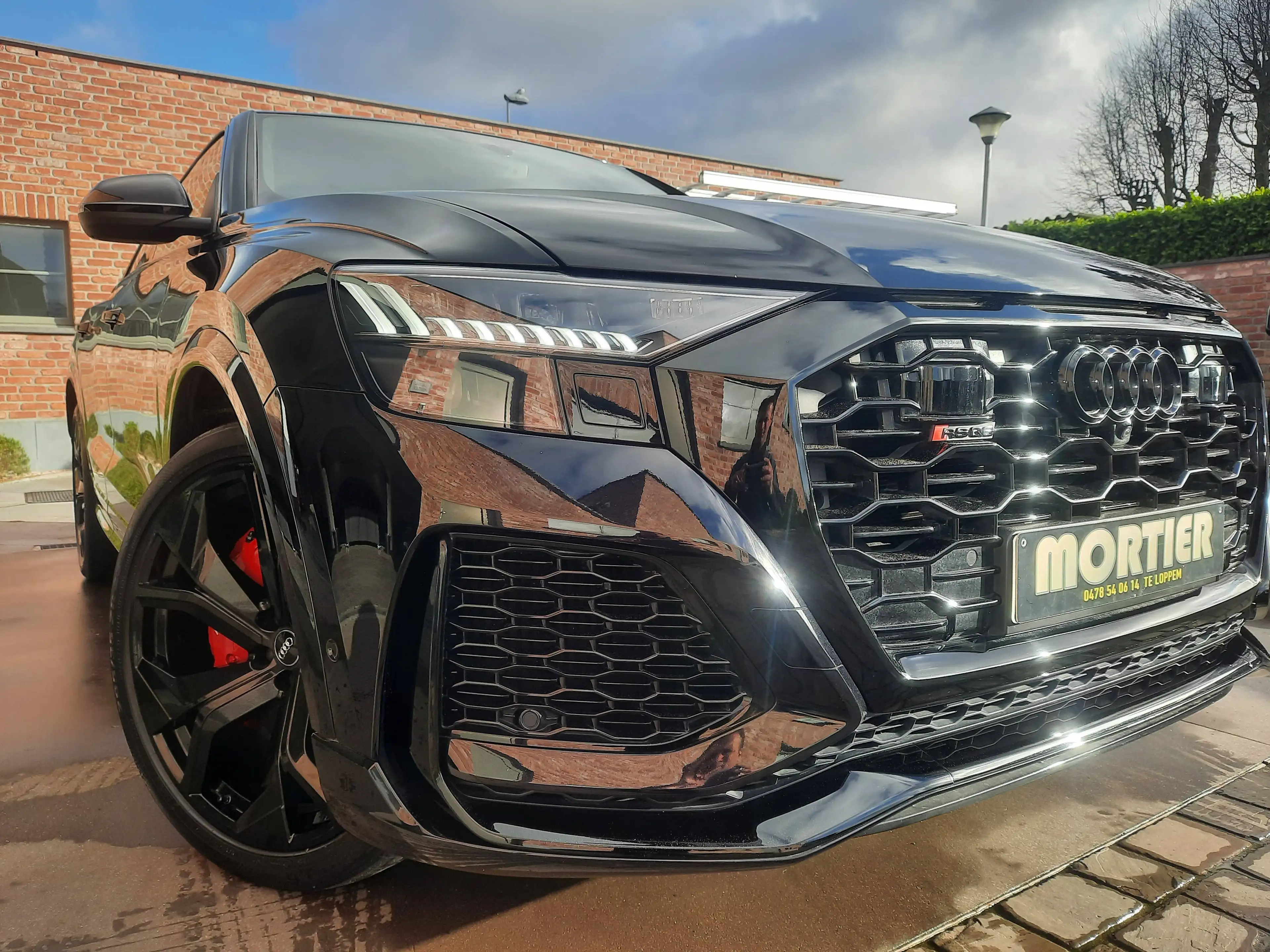 Audi RS Q8 Black Editie — photo 11
