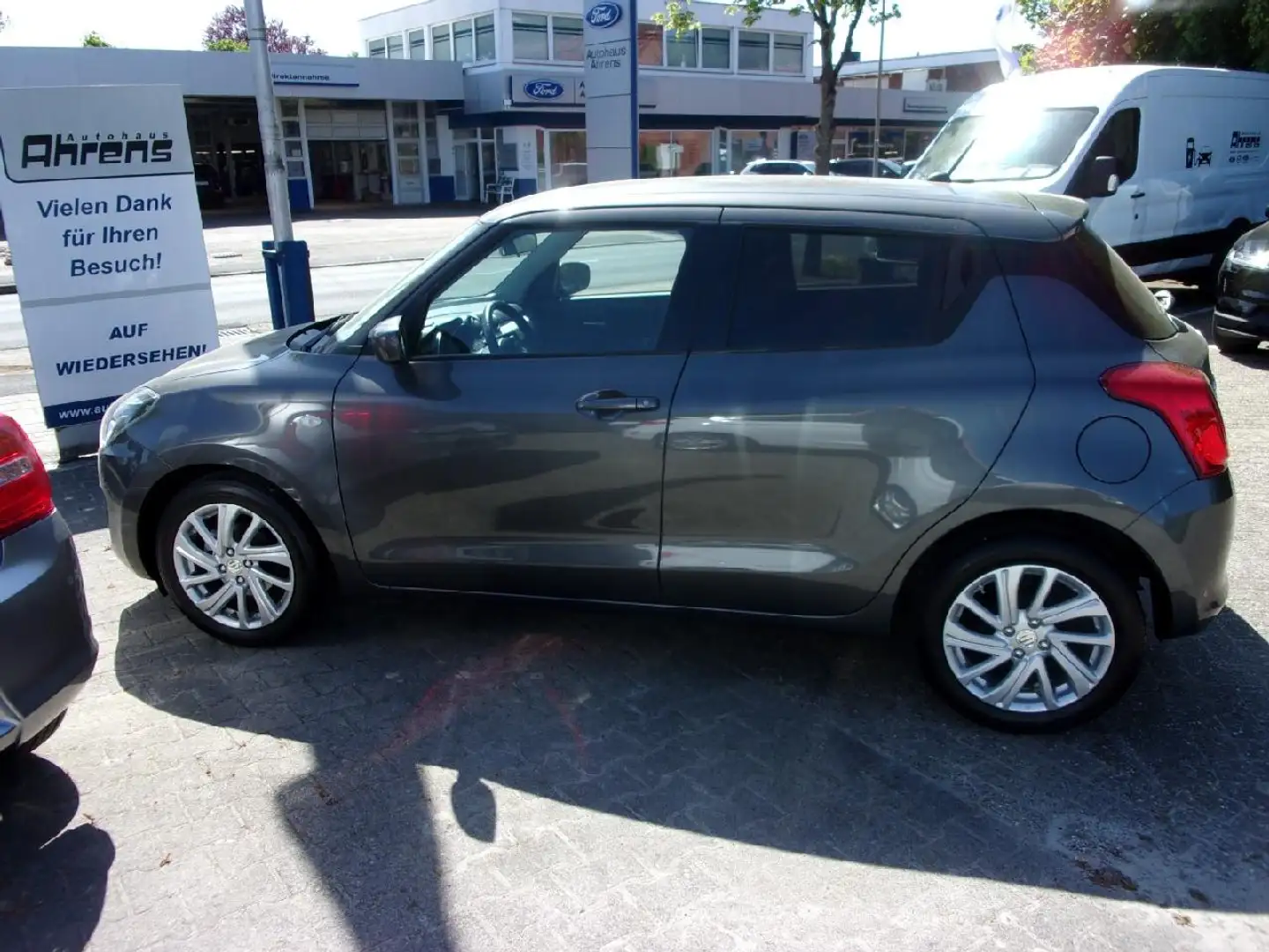 Suzuki Swift Comfort+ Grau - 2