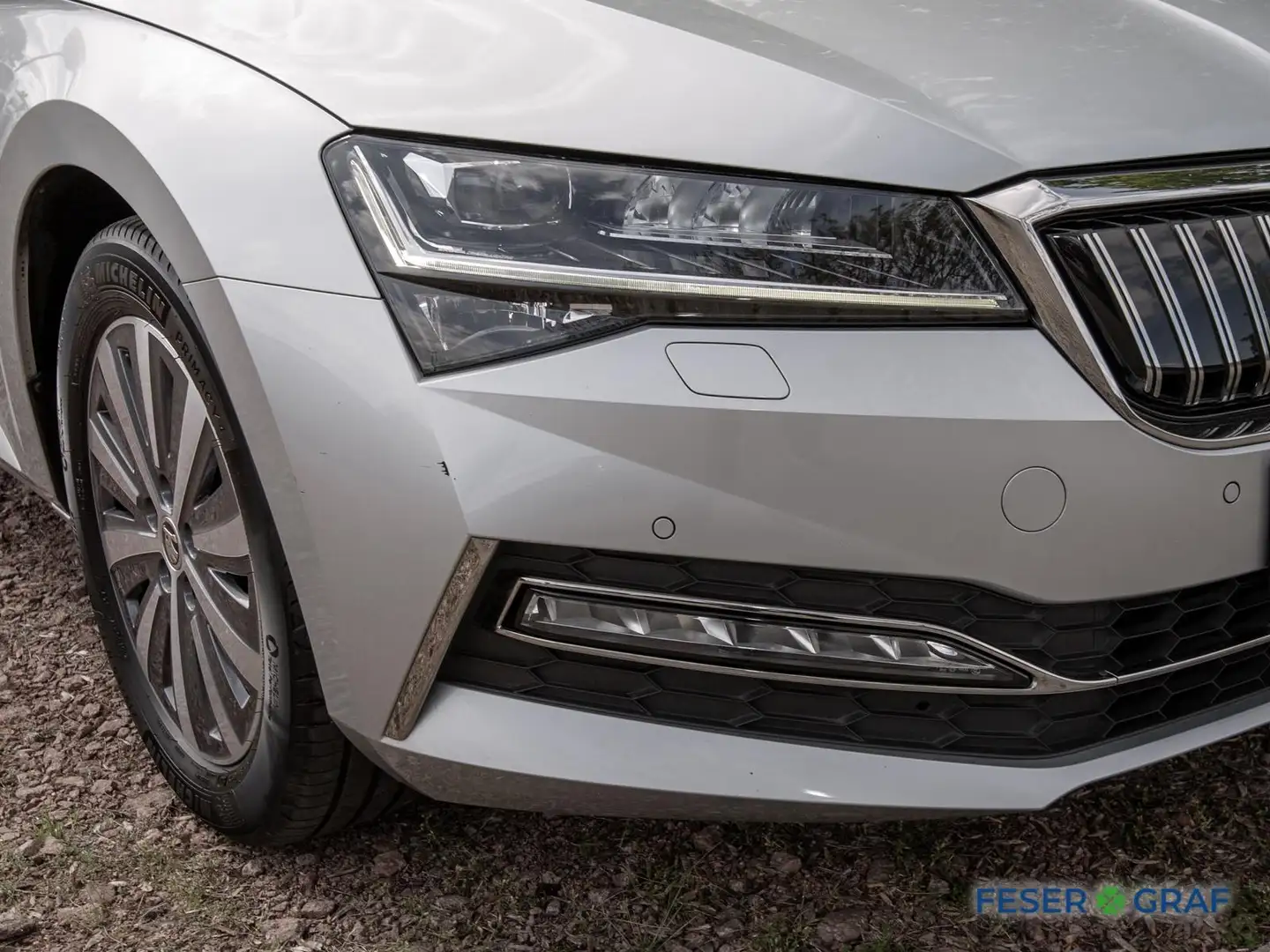 Skoda Superb Combi 1.4 Hybrid Style AHK/BehFrontsch/ Silber - 2