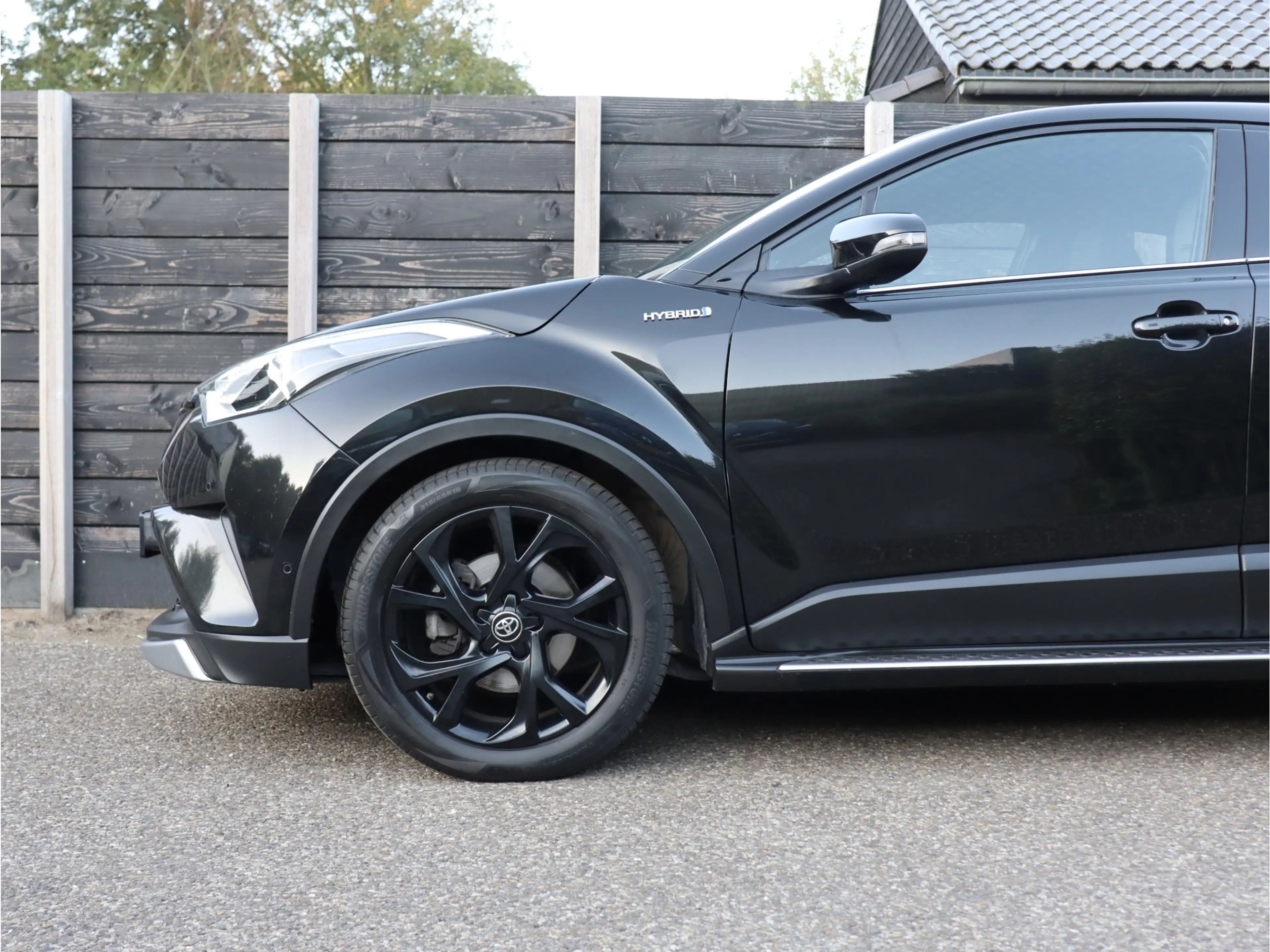 Toyota C-HR 1.8 Hybrid Adventure leder | dealer o.h. — photo 14
