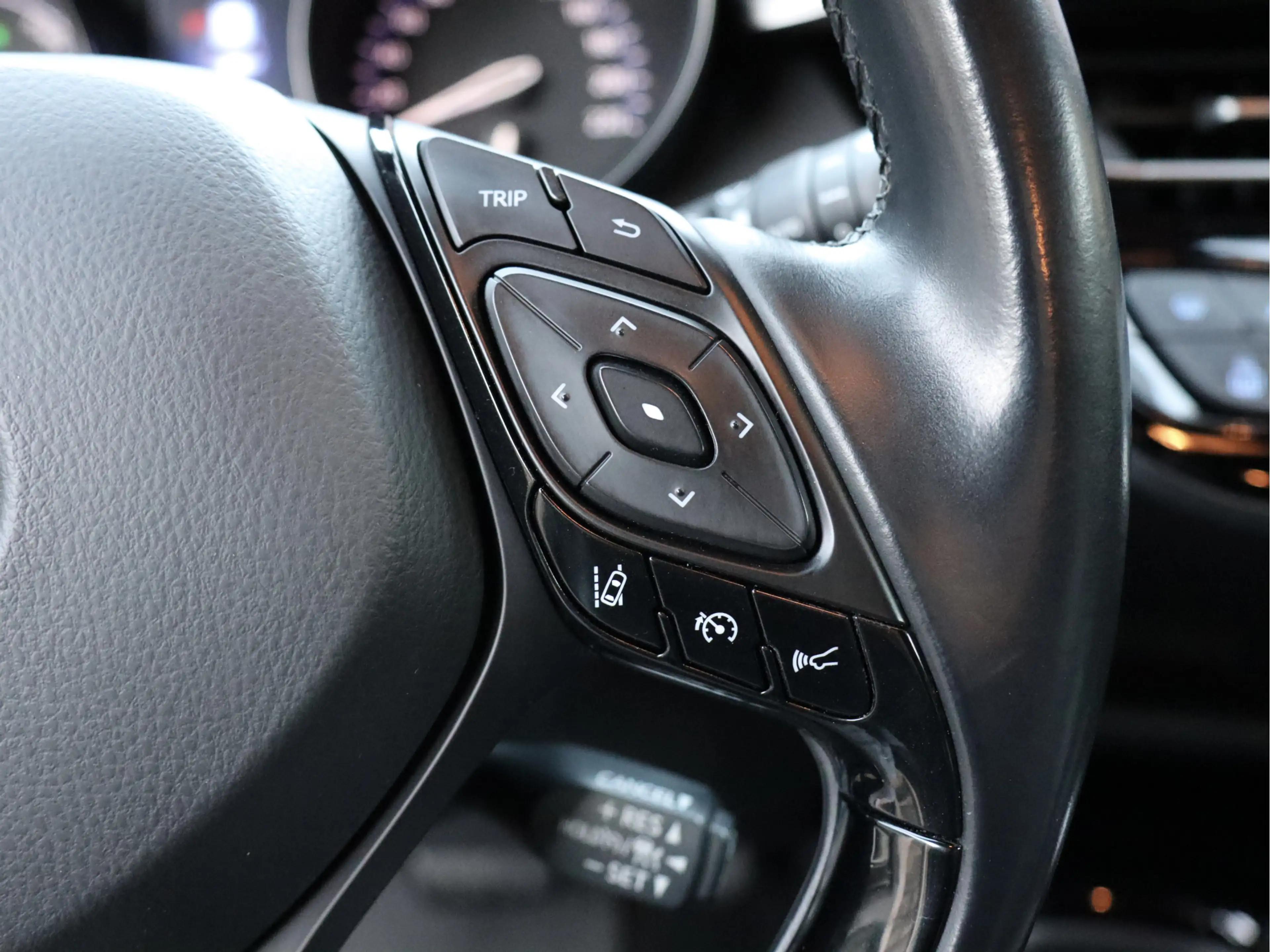 Toyota C-HR 1.8 Hybrid Adventure leder | dealer o.h. — photo 44