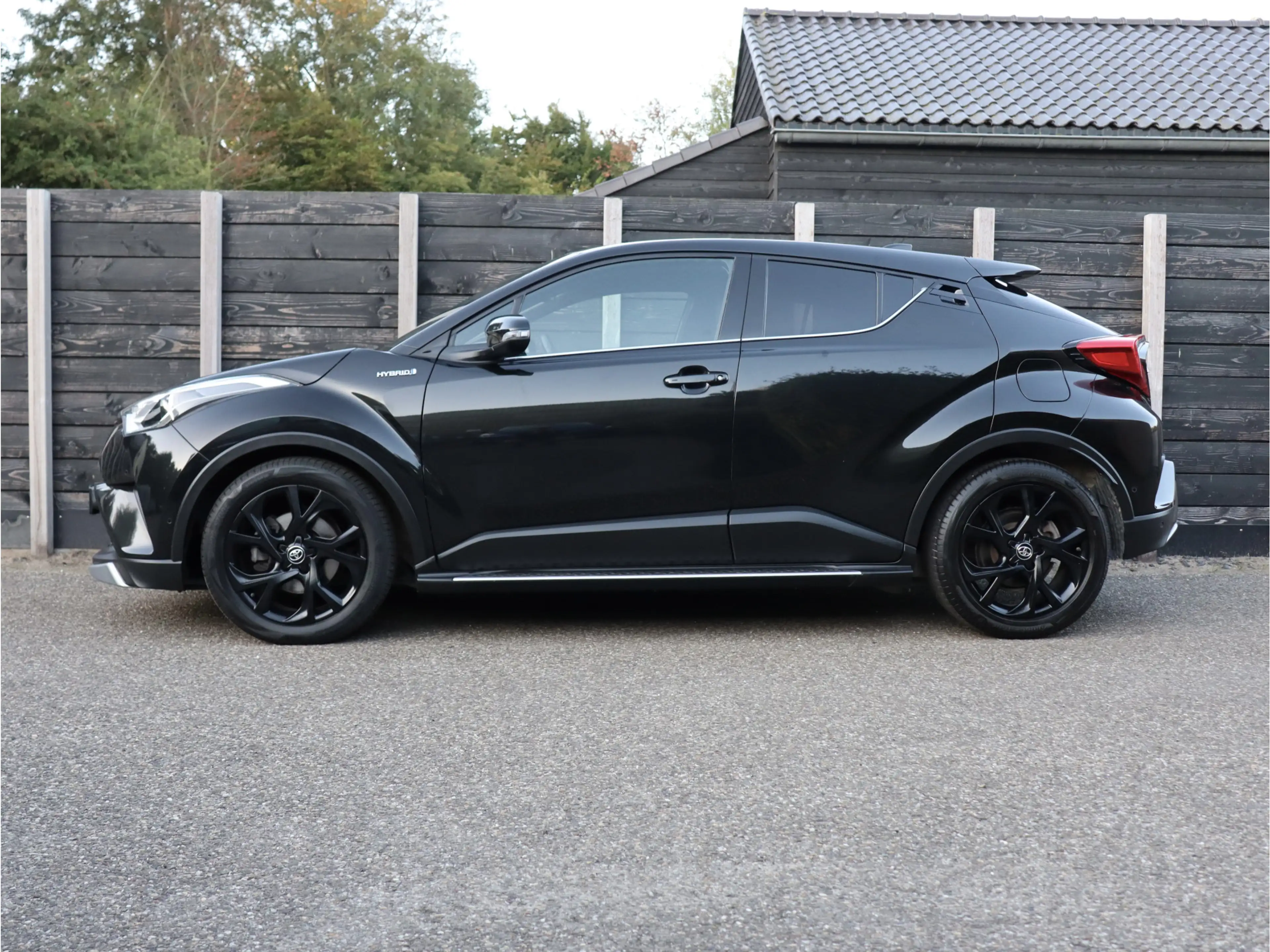 Toyota C-HR 1.8 Hybrid Adventure leder | dealer o.h. — photo 13