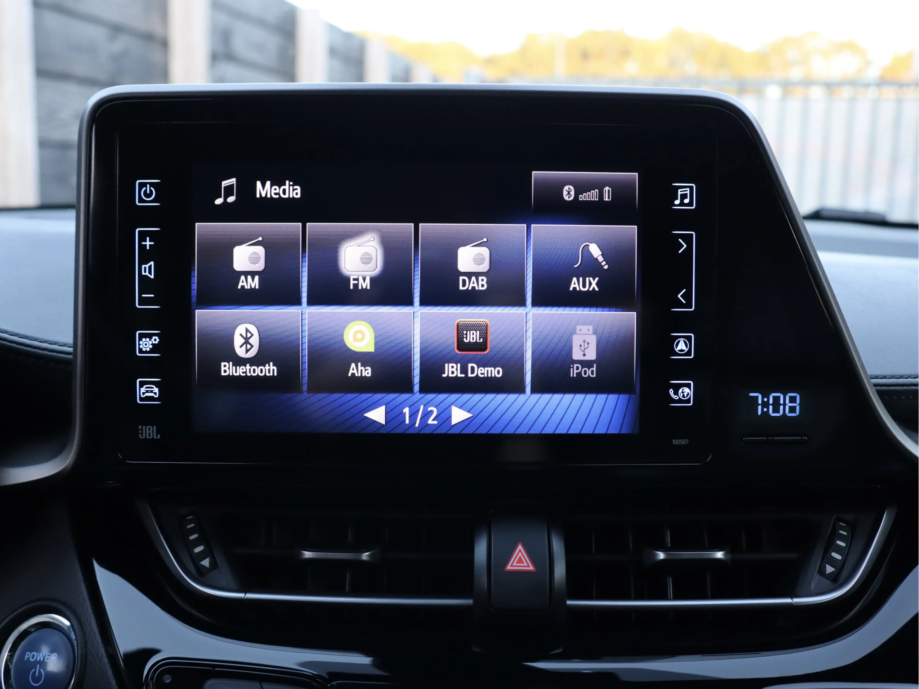 Toyota C-HR 1.8 Hybrid Adventure leder | dealer o.h. — photo 20