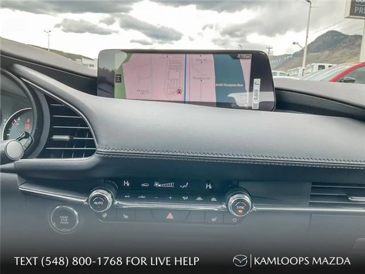 Mazda 3 снимка Mazda 3