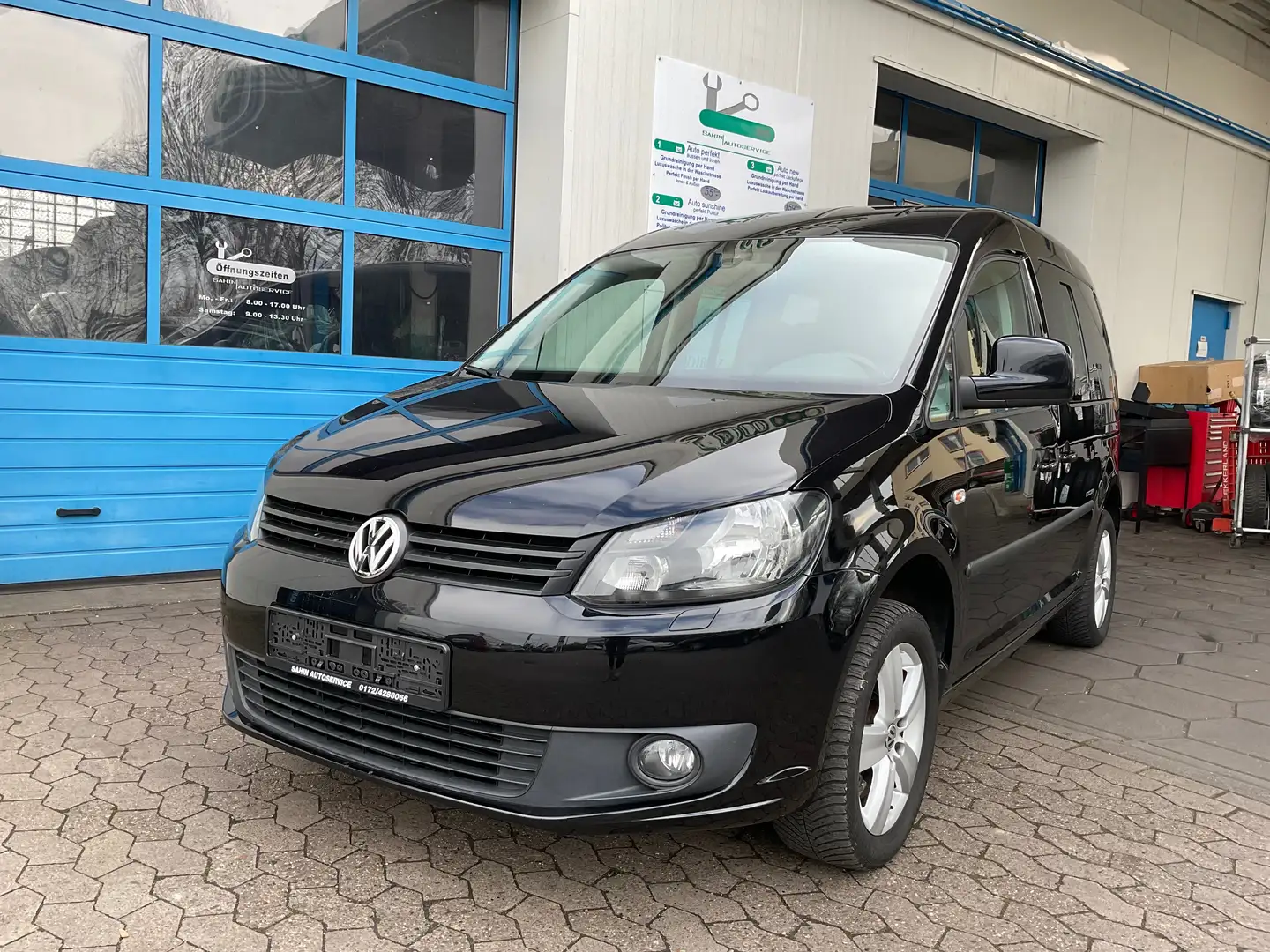 Volkswagen Caddy Soccer Trendline Zwart - 1