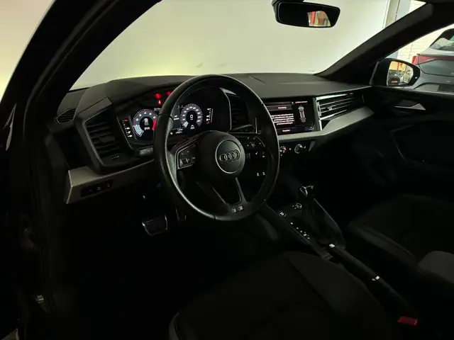 Audi A1 view 9