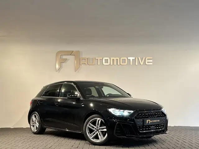 Audi A1 view 3