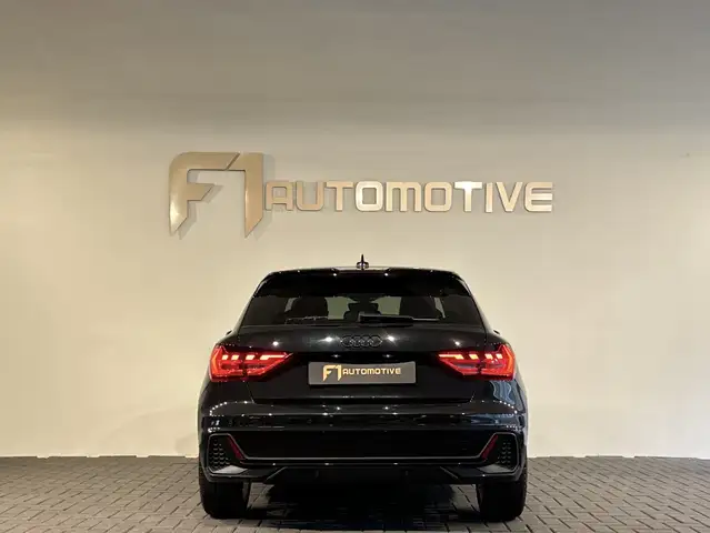 Audi A1 view 5