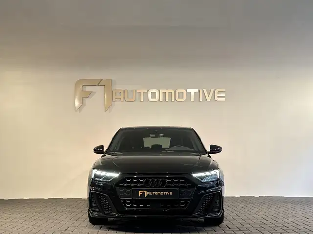 Audi A1 view 2