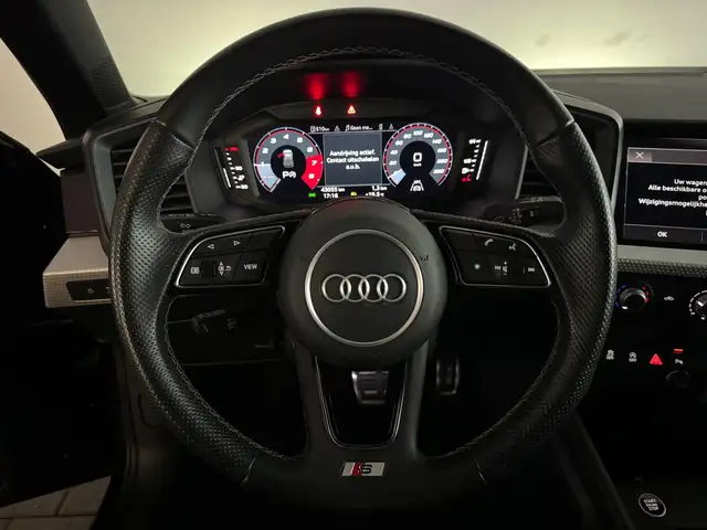 Audi A1 view 11
