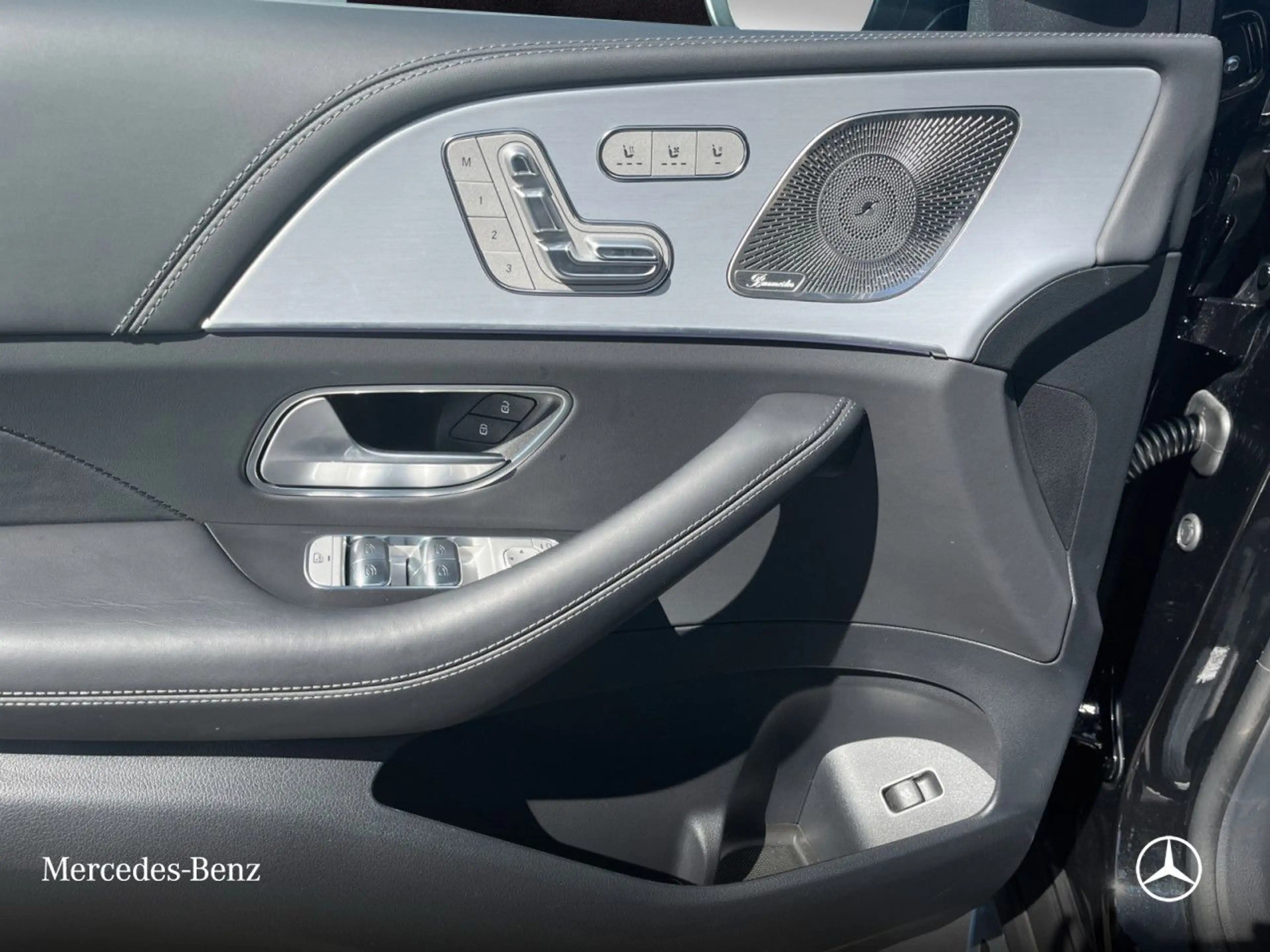 Mercedes-Benz GLS 63 AMG GLS 63 4M PANO+360+AHK+MULTIBEAM+HUD+SITZKLIMA+9G — photo 13