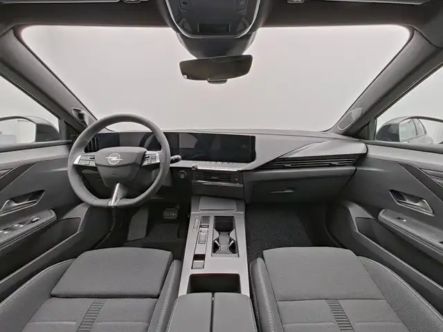 Opel Astra view 12