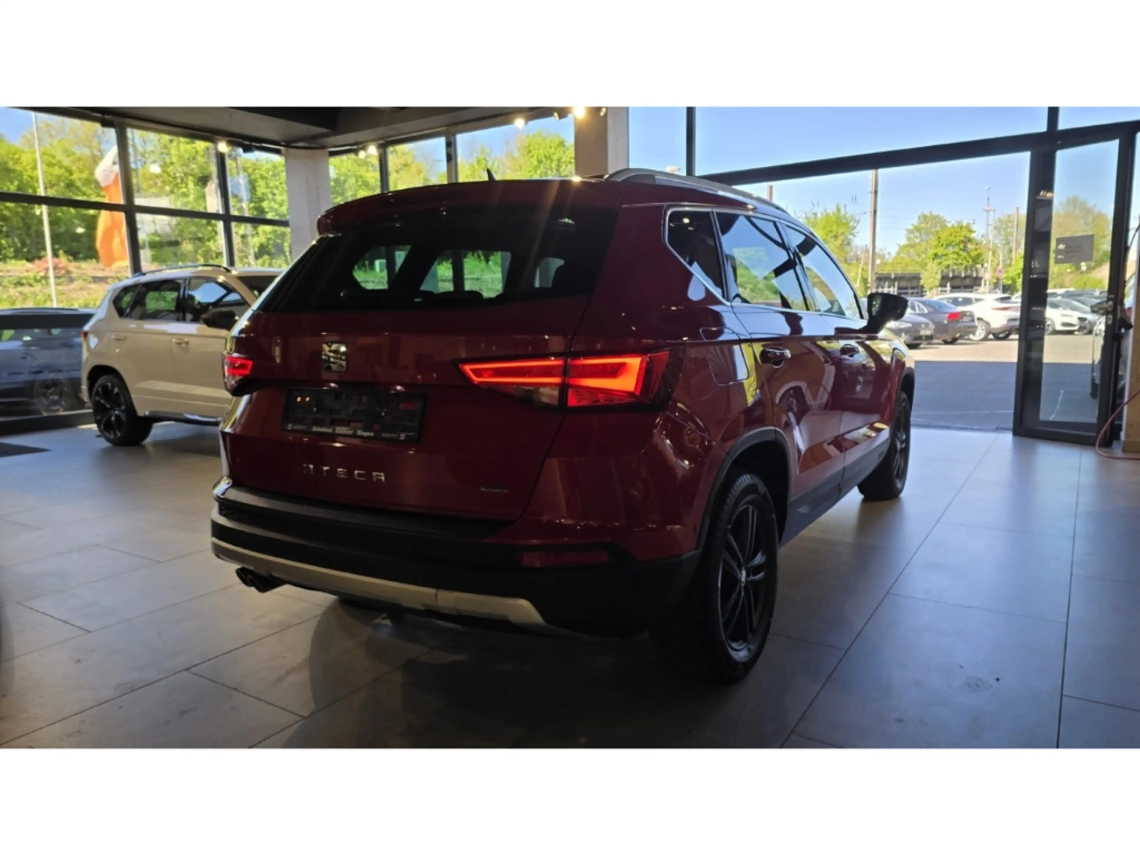 SEAT Ateca Xcellence 2.0 TSI 4Drive AHK Pano Top View — photo 4