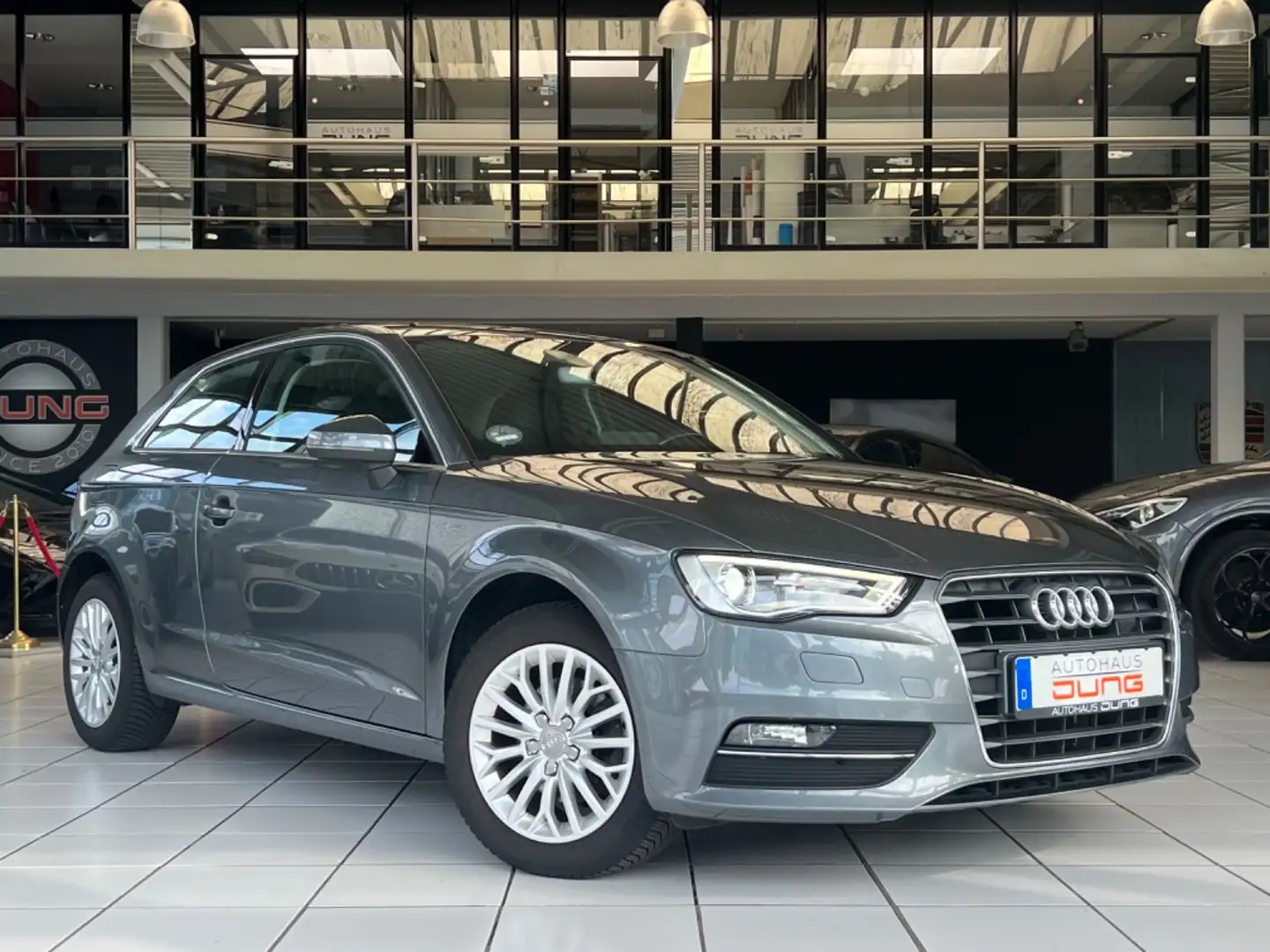 Audi A3 ambiente * Navi*Xenon *Sitzheizung * Top Gris - 1