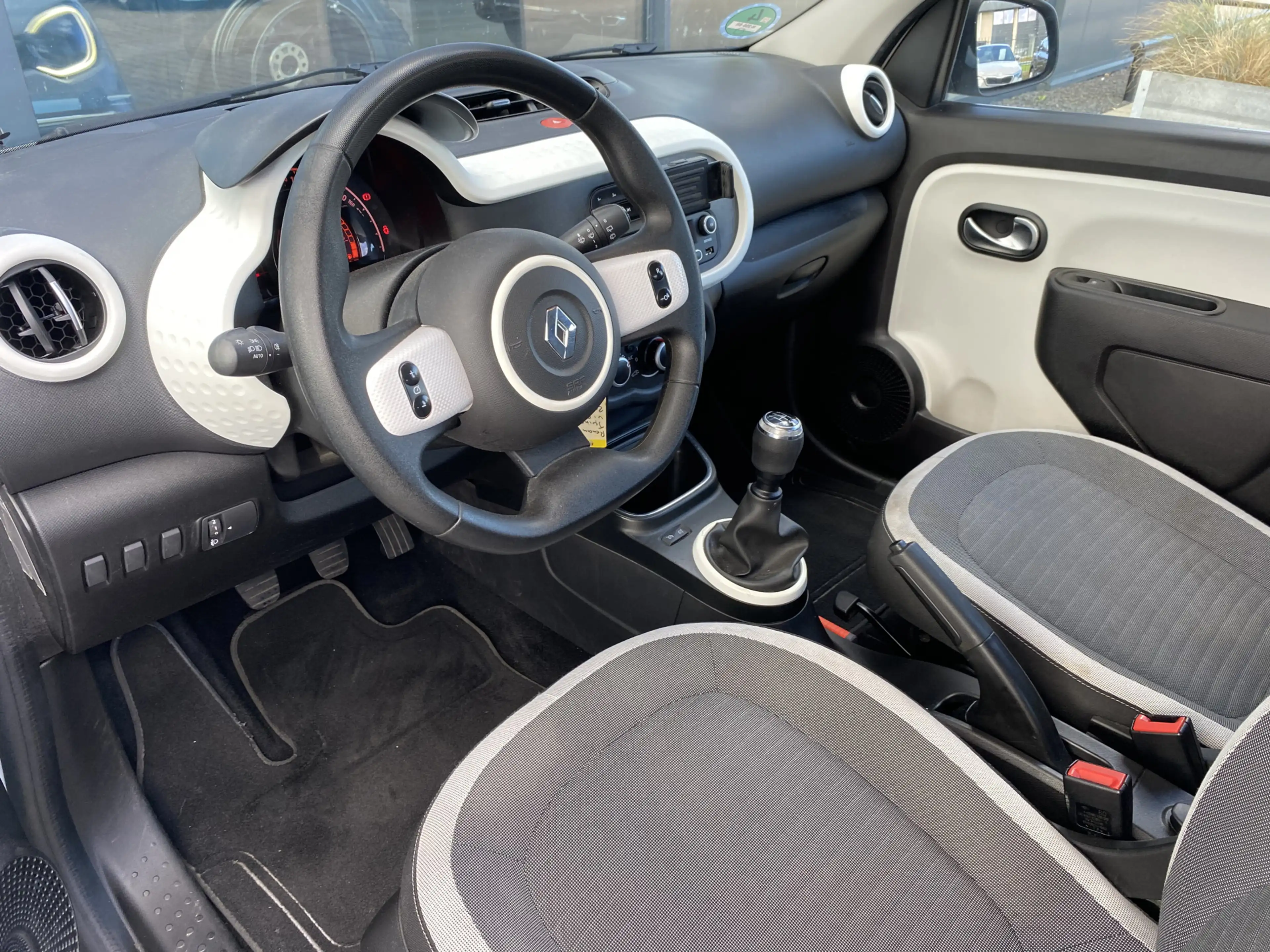 Renault Twingo 1.0 SCe Collection Airco , Cruise Control — photo 8