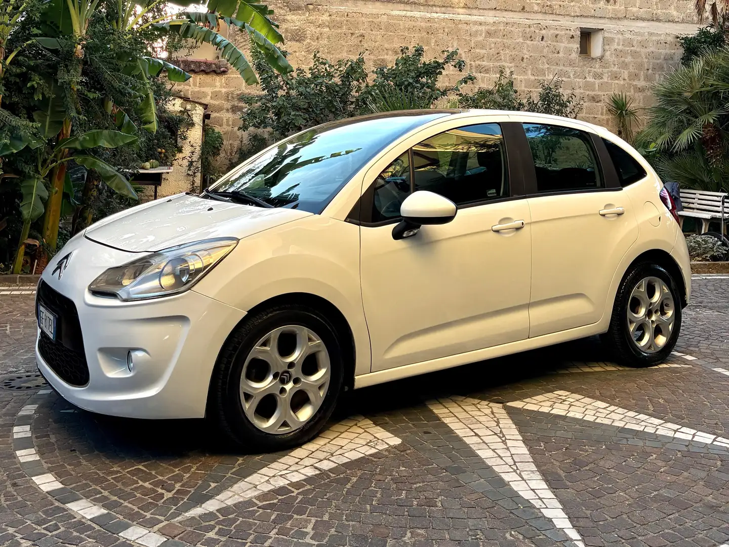 Citroen C3 C3 1.1 airdream Exclusive c/esp Gpl Bianco - 1
